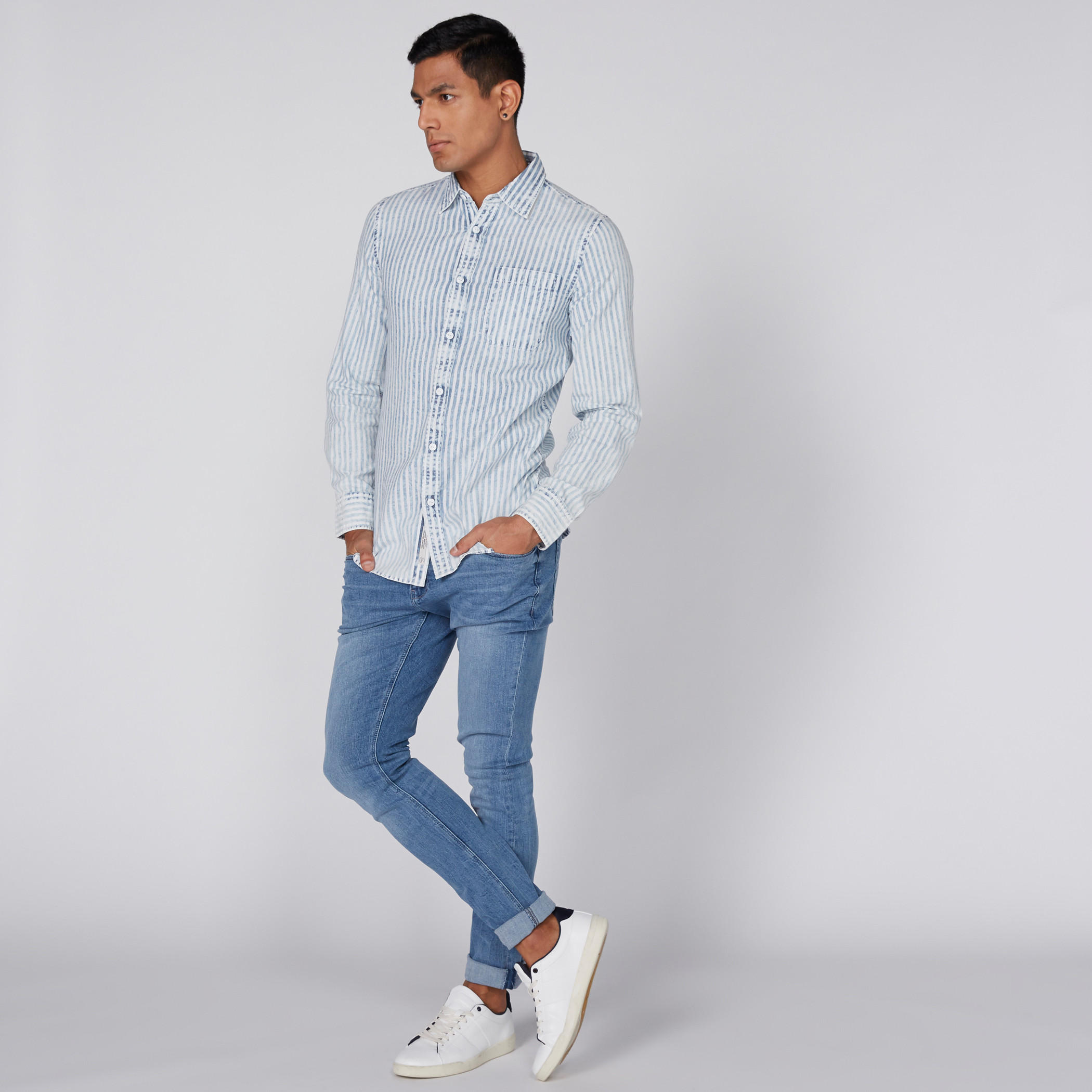 بنطال جينز طويل بزر إغلاق وجيوب من لي كوبر-men-clothing-bottoms-jeans-image-1