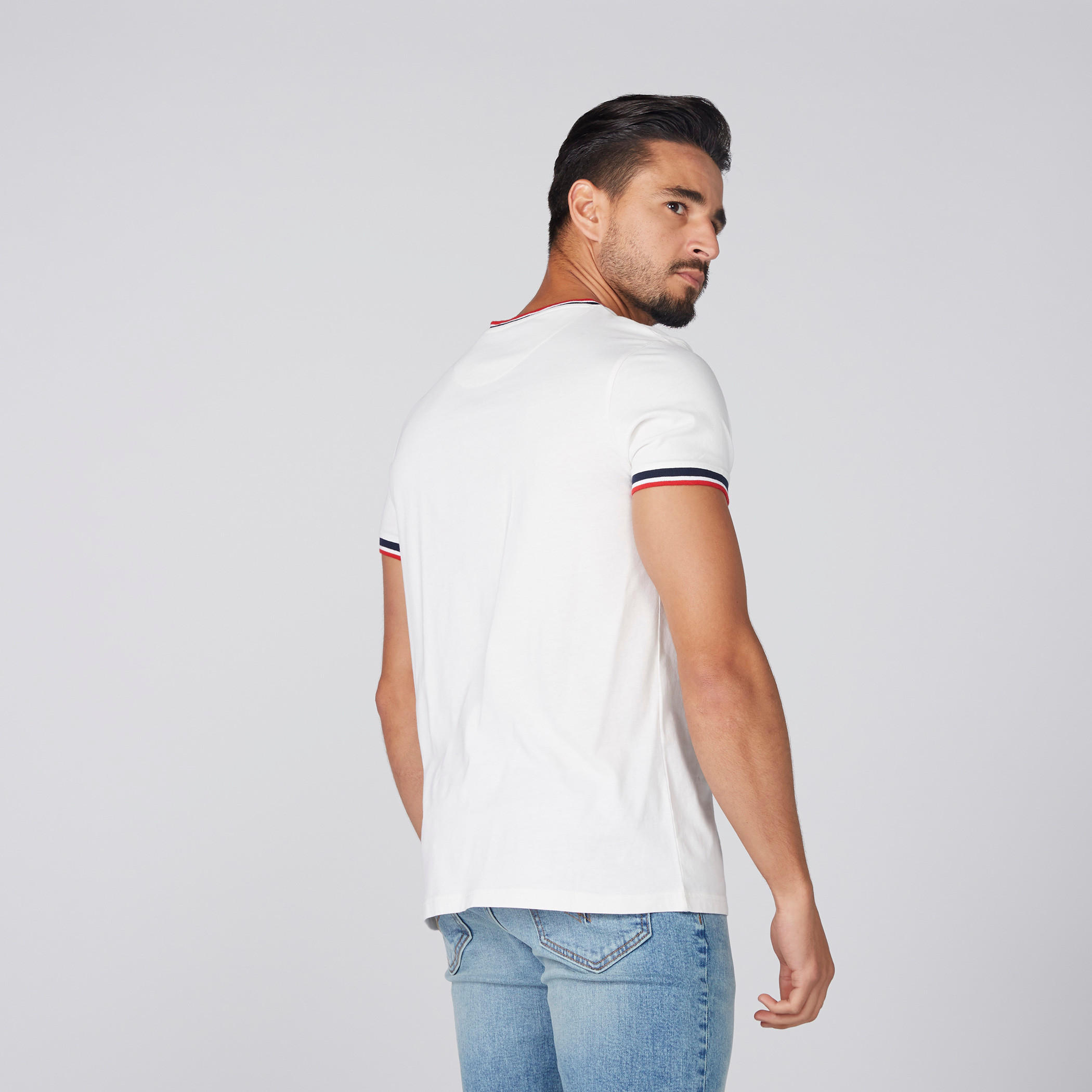 تيشيرت بياقة مستديرة وأكمام قصيرة وطبعات من لي كوبر-men-clothing-tshirtsandpolos-tshirts-image-2