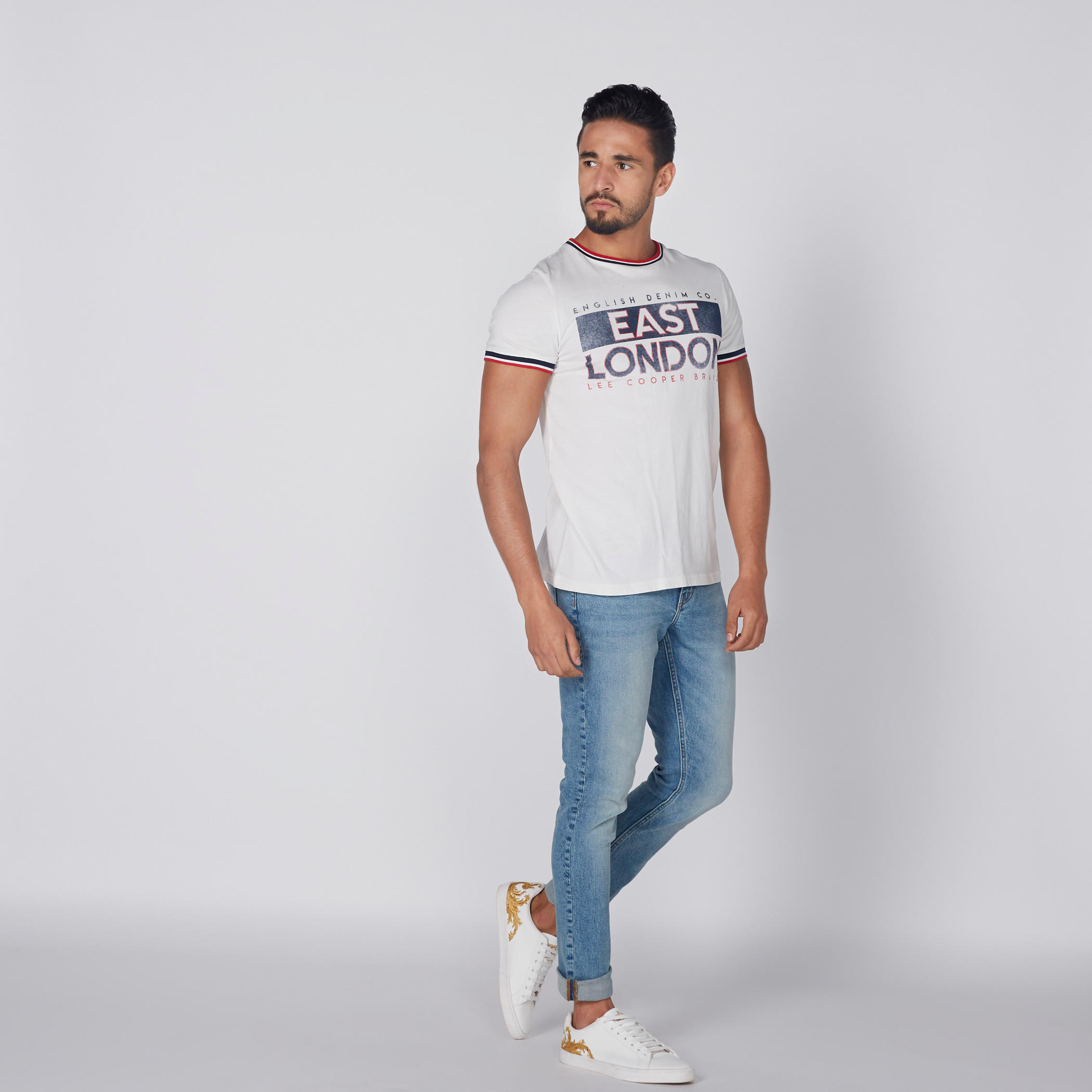 تيشيرت بياقة مستديرة وأكمام قصيرة وطبعات من لي كوبر-men-clothing-tshirtsandpolos-tshirts-image-3