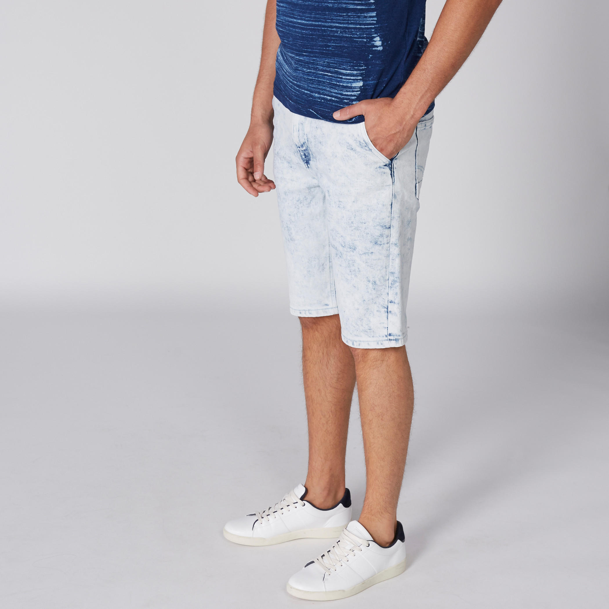 شورت بزر إغلاق وجيوب من لي كوبر-men-clothing-bottoms-shorts-image-4