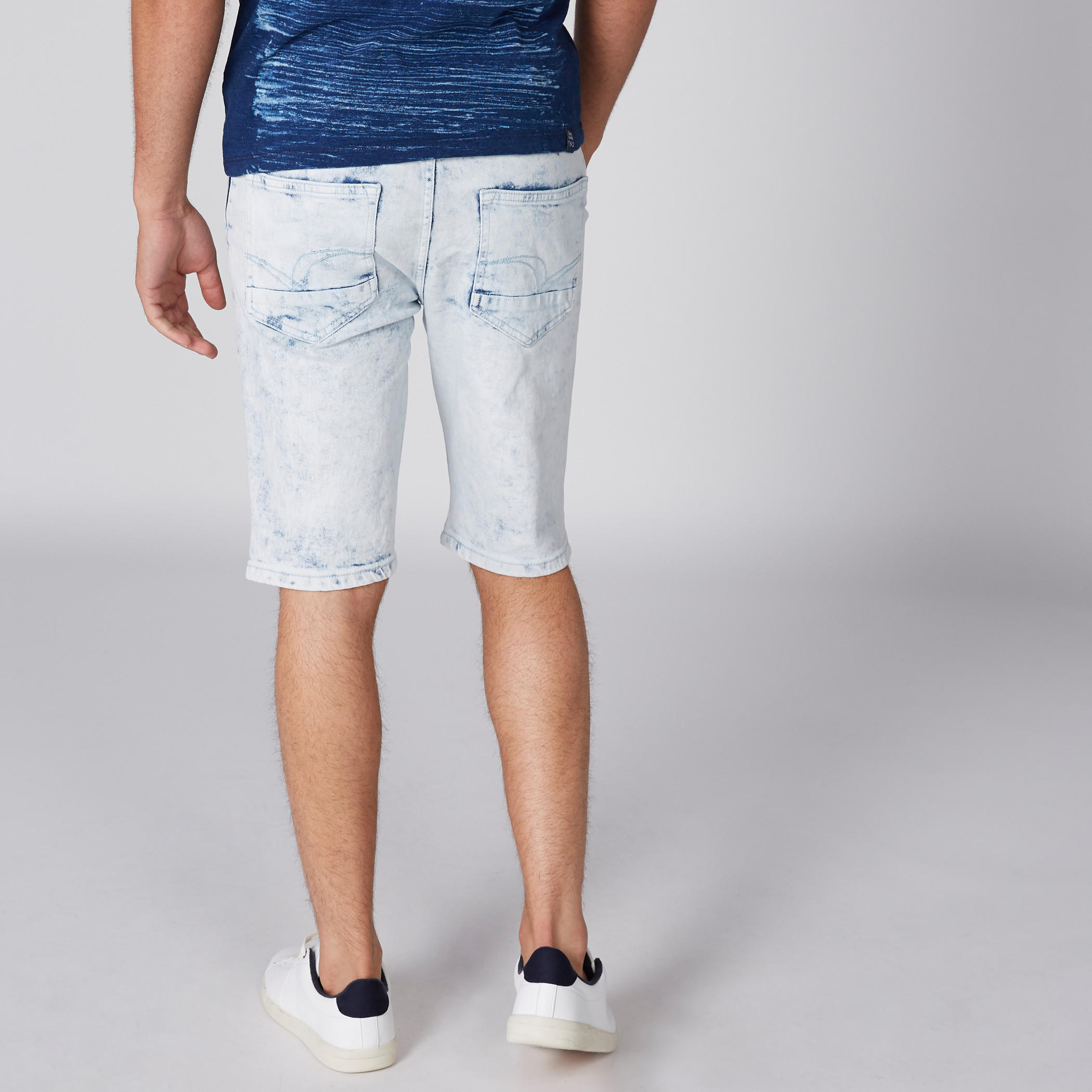 شورت بزر إغلاق وجيوب من لي كوبر-men-clothing-bottoms-shorts-image-5