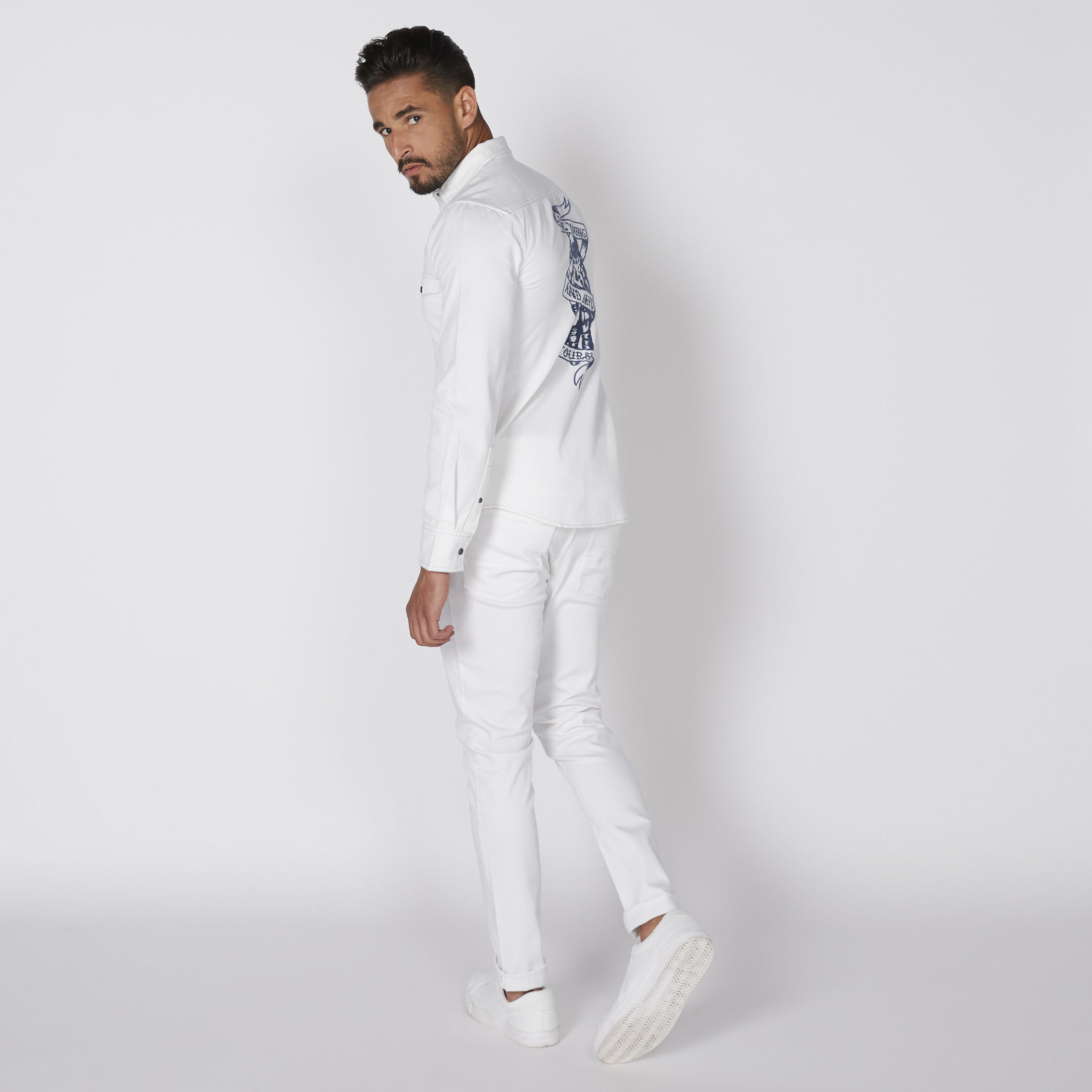 قميص مطرّز بأكمام طويلة وأزرار من لي كوبر-men-clothing-shirts-image-2