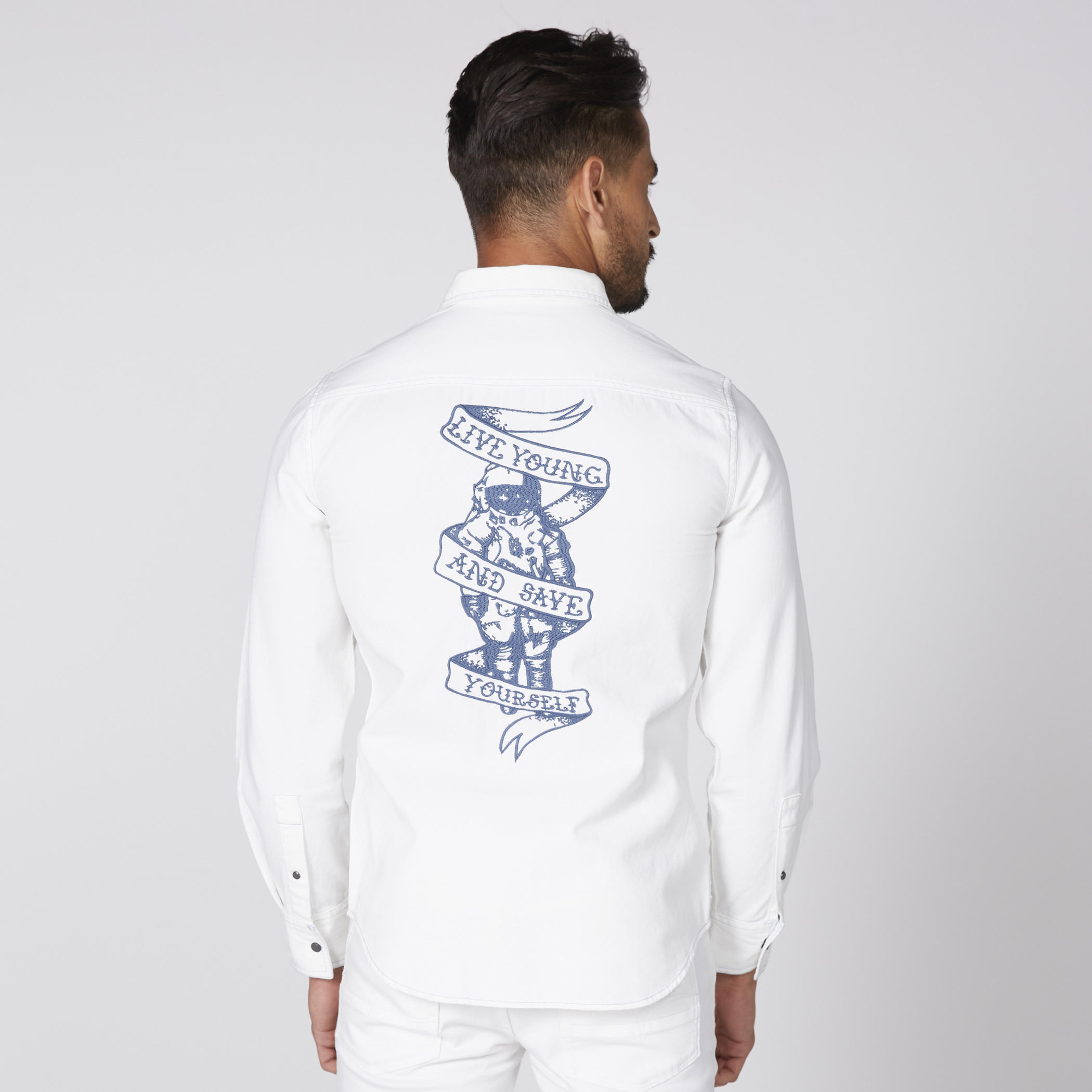 قميص مطرّز بأكمام طويلة وأزرار من لي كوبر-men-clothing-shirts-image-3