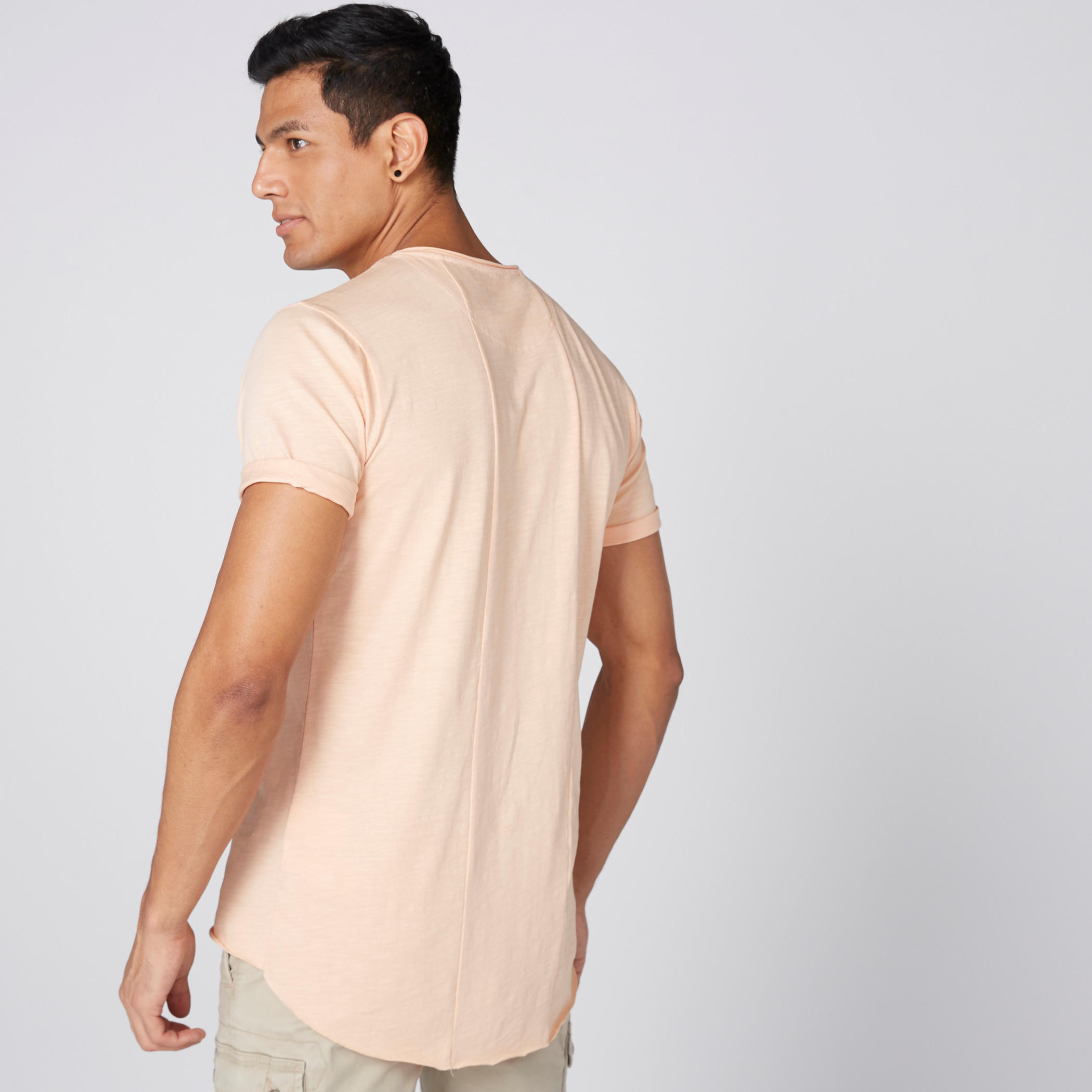 تيشيرت بياقة مستديرة وأكمام قصيرة وجيوب من لي كوبر-men-clothing-tshirtsandpolos-tshirts-image-2
