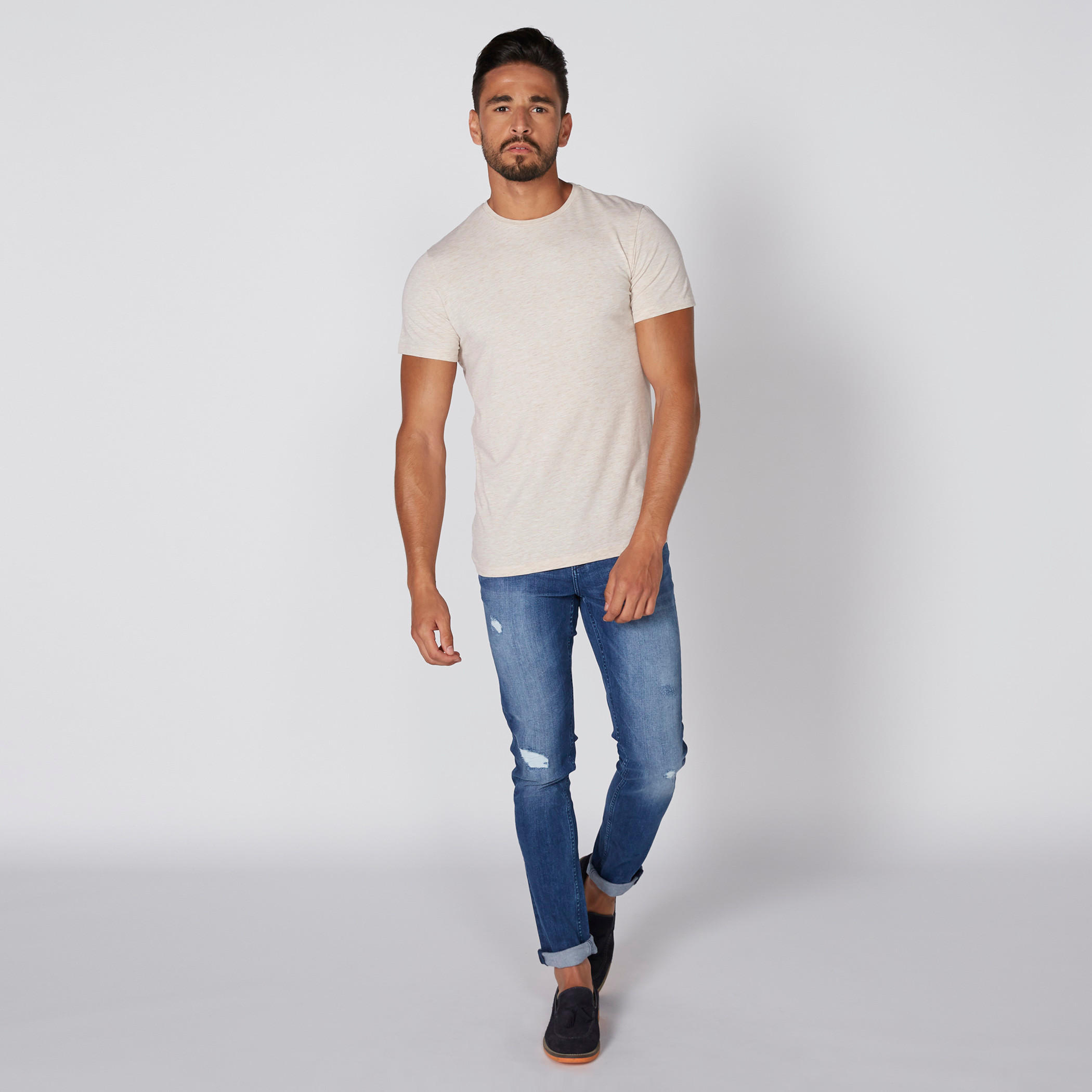 تيشيرت بِياقة ضيقة وأكمام قصيرة من لي كوبر-men-clothing-tshirtsandpolos-tshirts-image-1