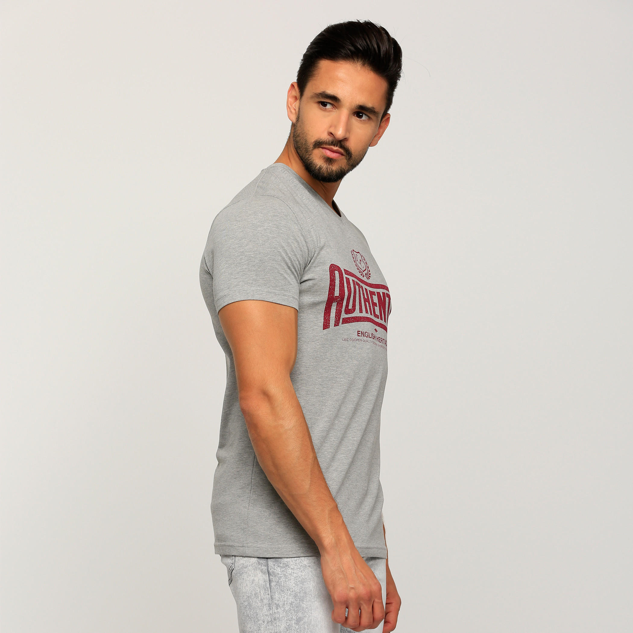 تيشيرت بياقة V وأكمام قصيرة من لي كوبر-men-clothing-tshirtsandpolos-tshirts-image-3