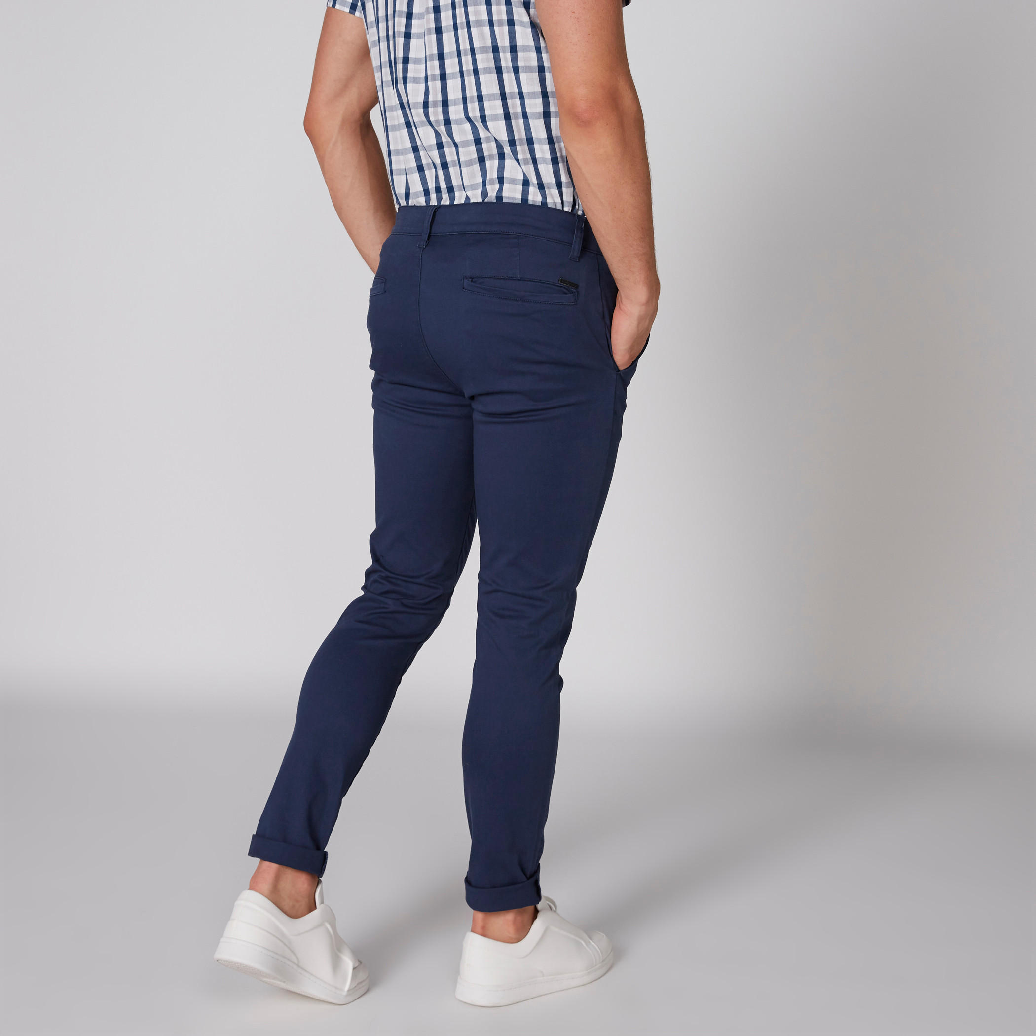 بنطال شينو طويل بجيب من لي كوبر-men-clothing-bottoms-trousersandchinos-trousers-image-2