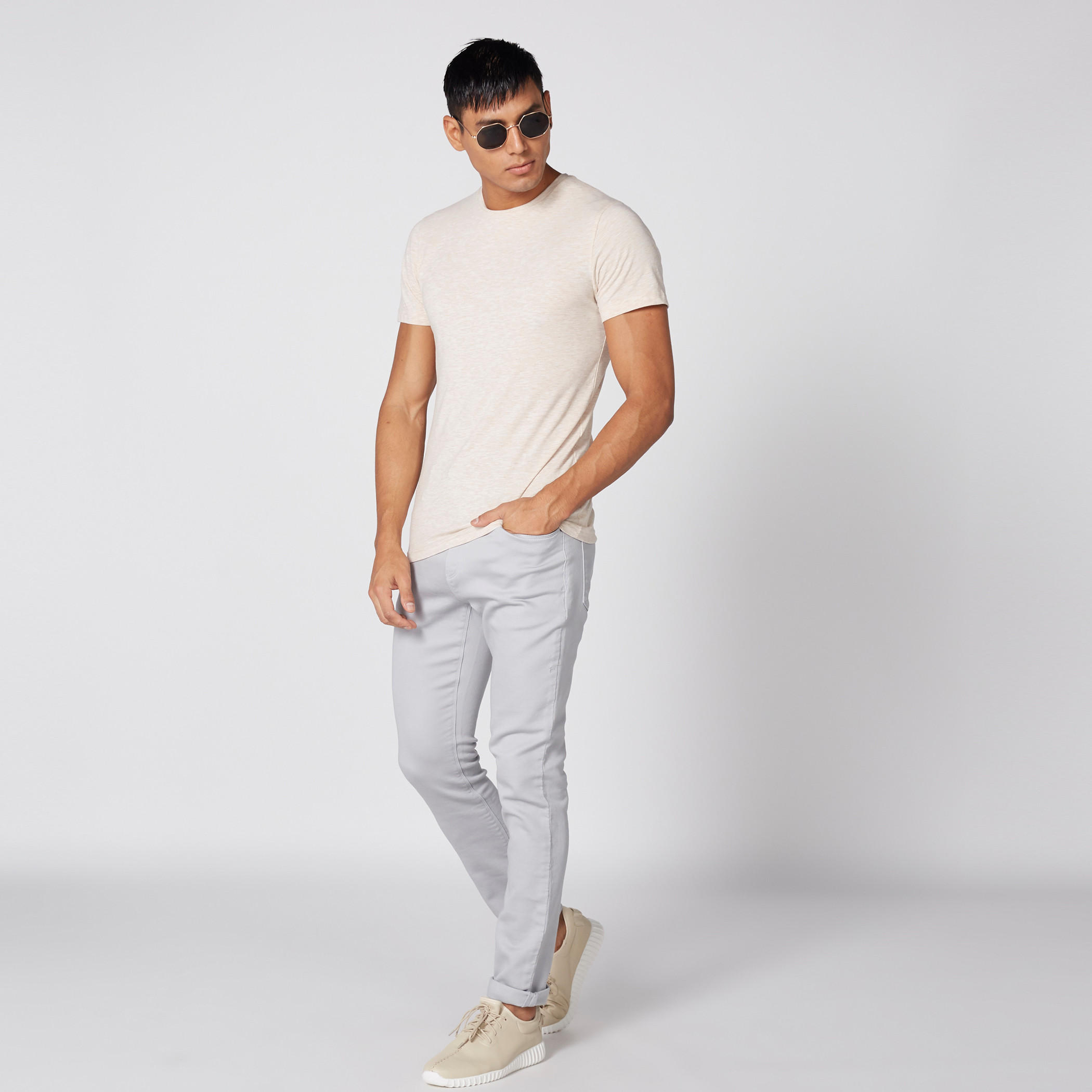 تيشيرت بياقة مستديرة وأكمام قصيرة من لي كوبر-men-clothing-tshirtsandpolos-tshirts-image-2