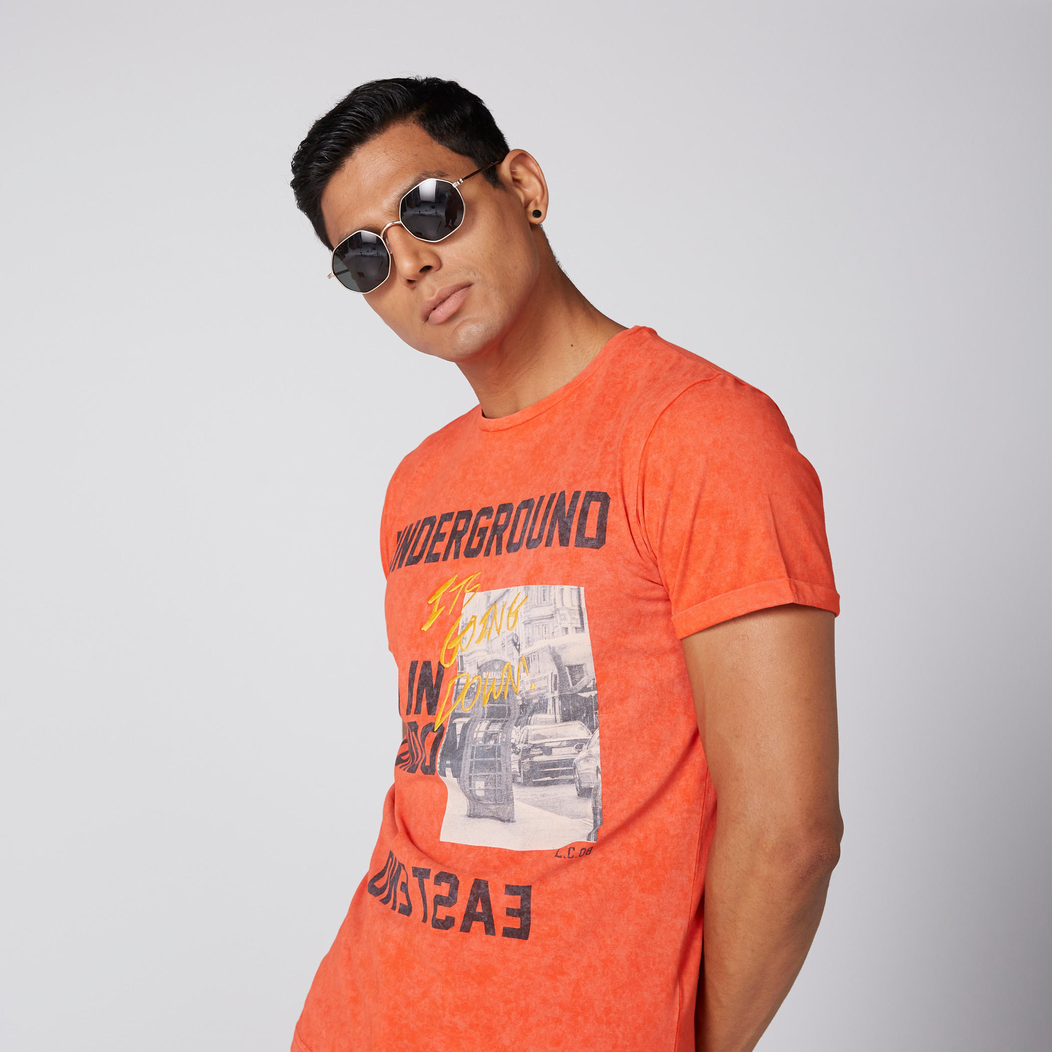 تيشيرت بياقة مستديرة وأكمام قصيرة من لي كوبر-men-clothing-tshirtsandpolos-tshirts-image-1