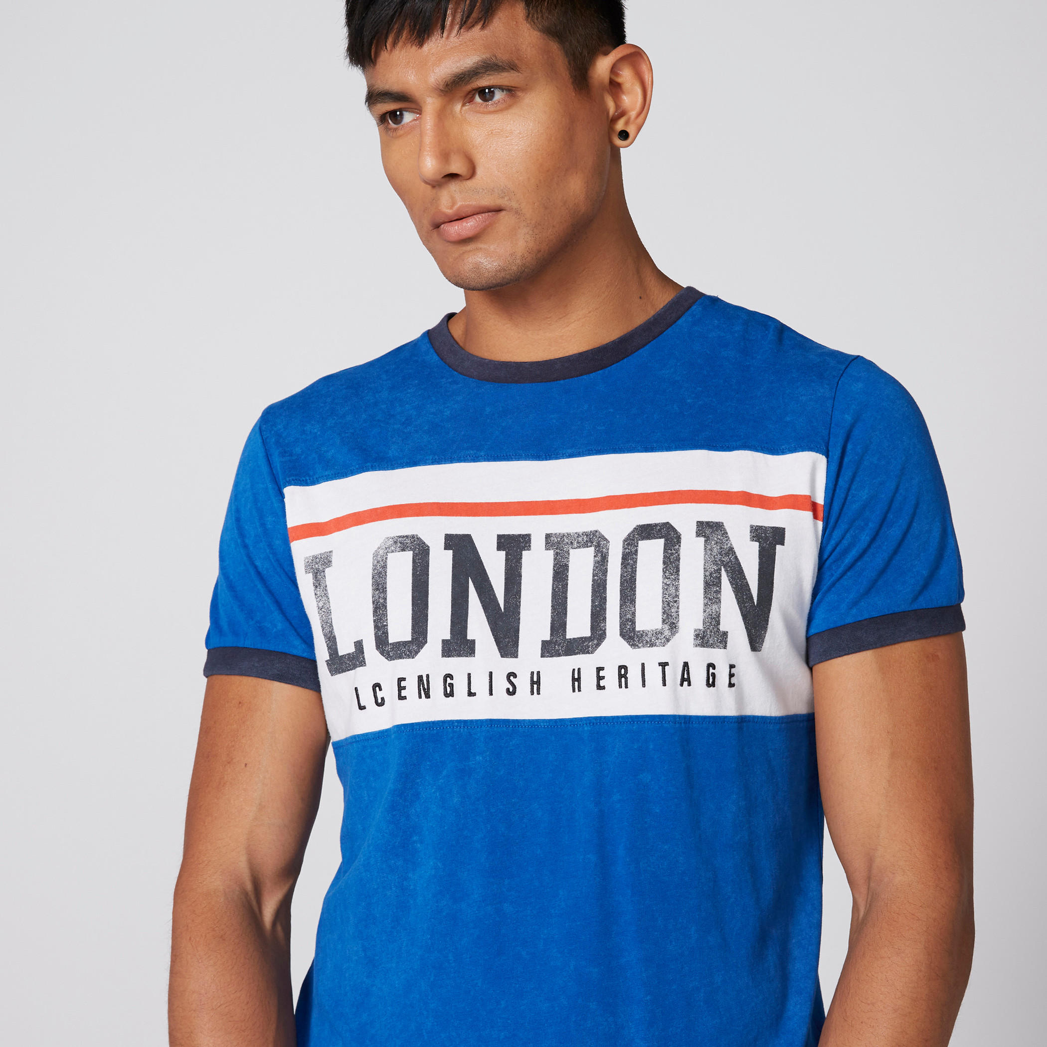 تيشيرت بطبعات بياقة مستديرة وأكمام قصيرة من لي كوبر-men-clothing-tshirtsandpolos-tshirts-image-3