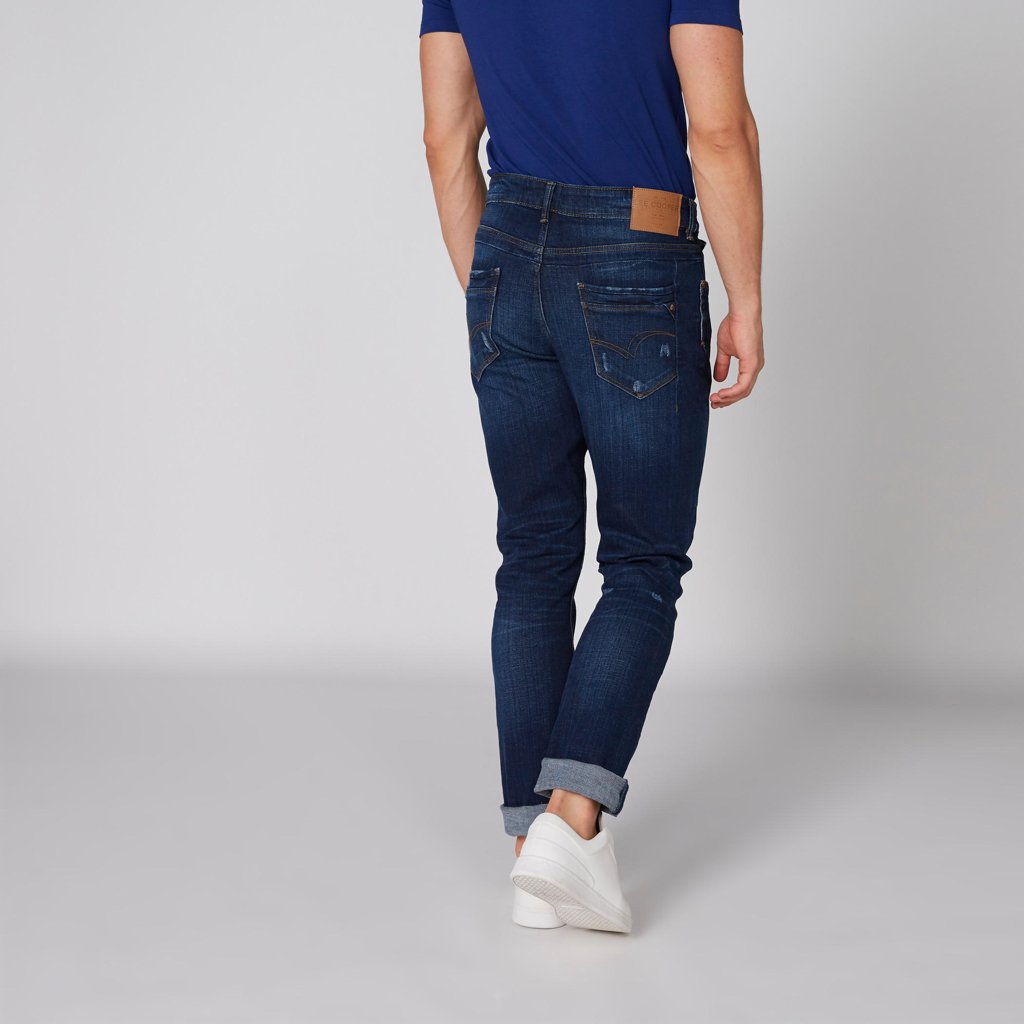 بنطال جينز طويل بتصميم ممزّق وجيوب من لي كوبر-men-clothing-bottoms-jeans-image-2