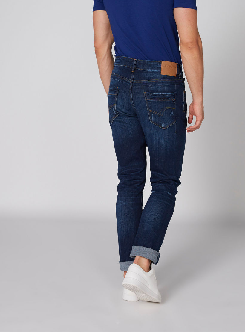 بنطال جينز طويل بتصميم ممزّق وجيوب من لي كوبر-men-clothing-bottoms-jeans-image-2