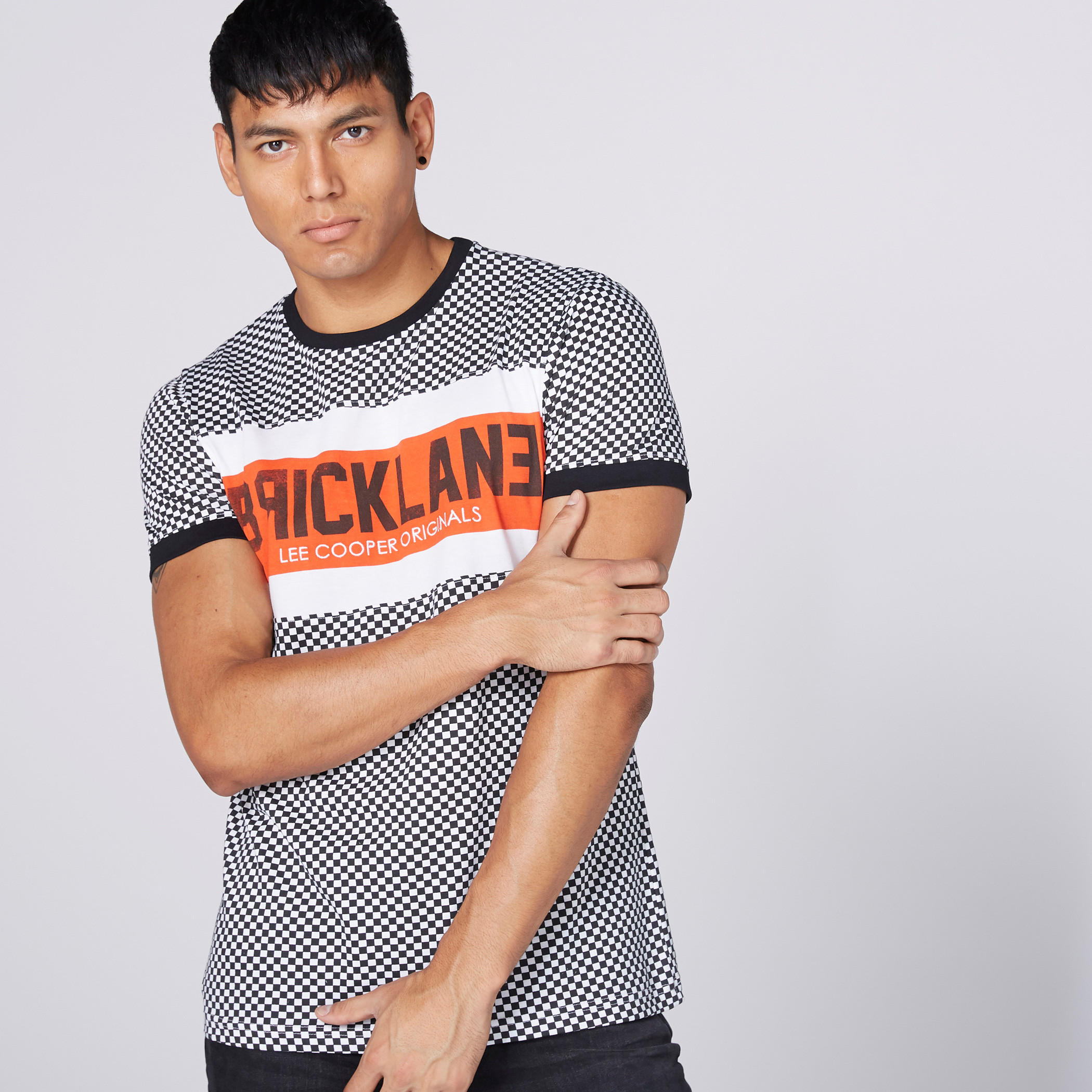 تيشيرت بياقة مستديرة وأكمام قصيرة وطبعات من لي كوبر-men-clothing-tshirtsandpolos-tshirts-image-1
