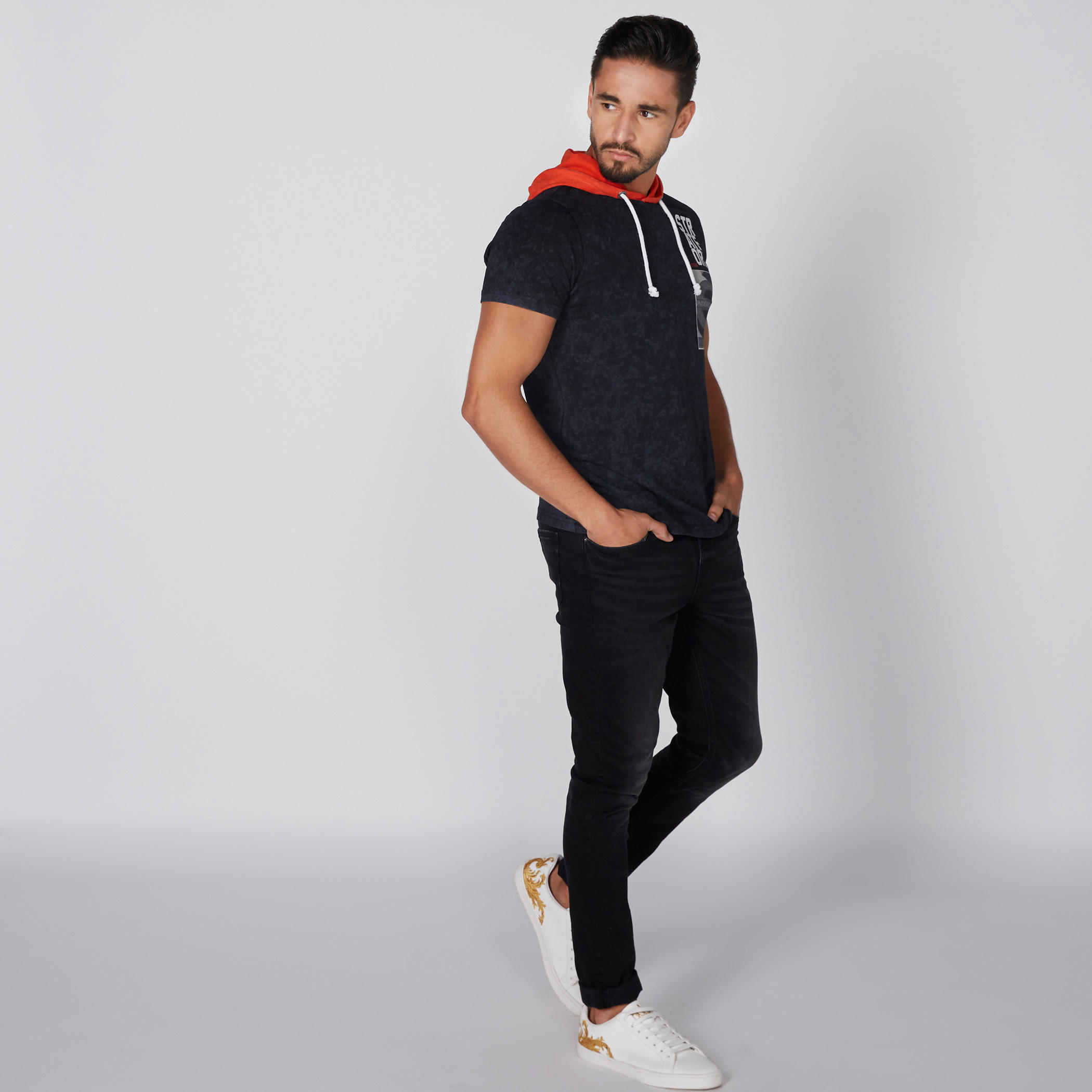 تيشيرت بأكمام قصيرة وقبعة وطبعات من لي كوبر-men-clothing-tshirtsandpolos-tshirts-image-2