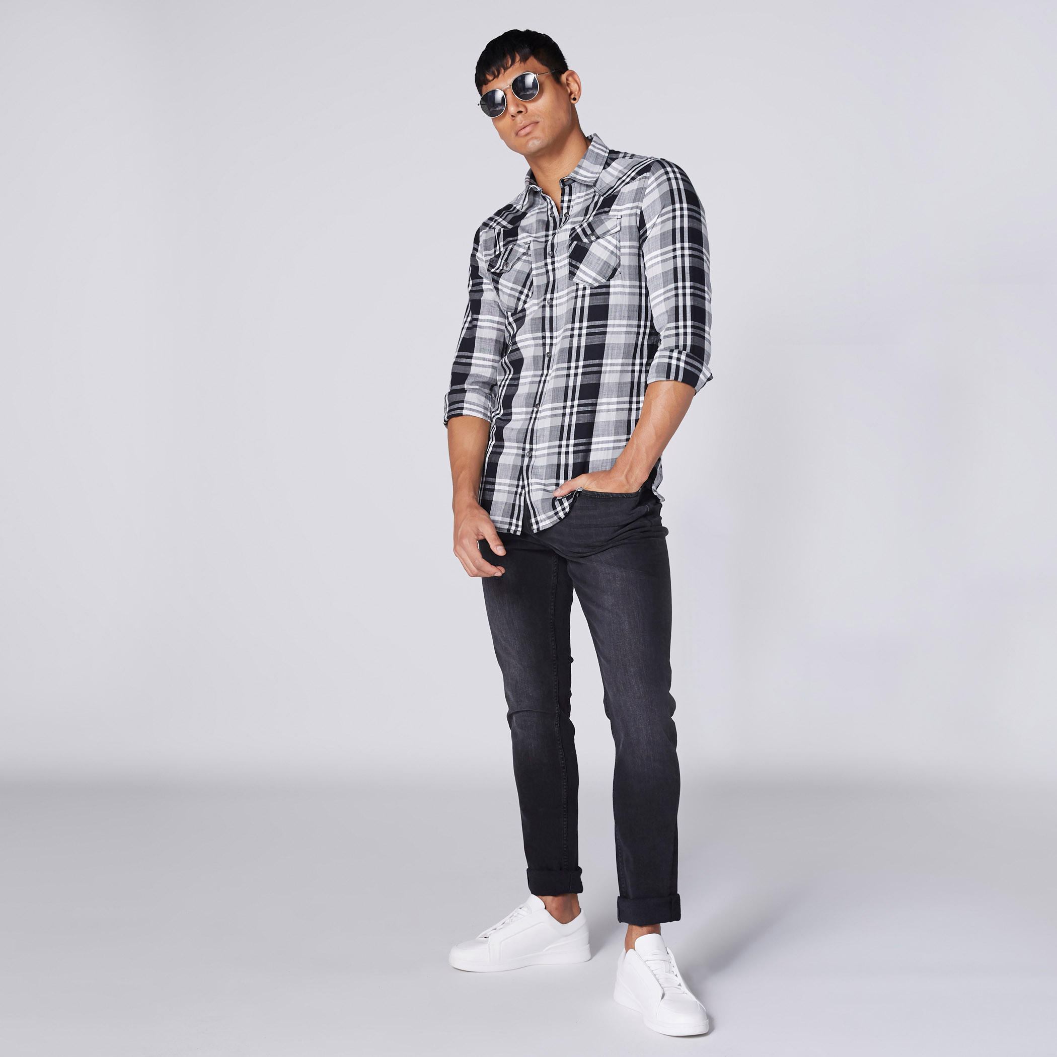قميص كاروهات بأكمام طويلة وجيبين على الصدر من لي كوبر-men-clothing-shirts-image-4