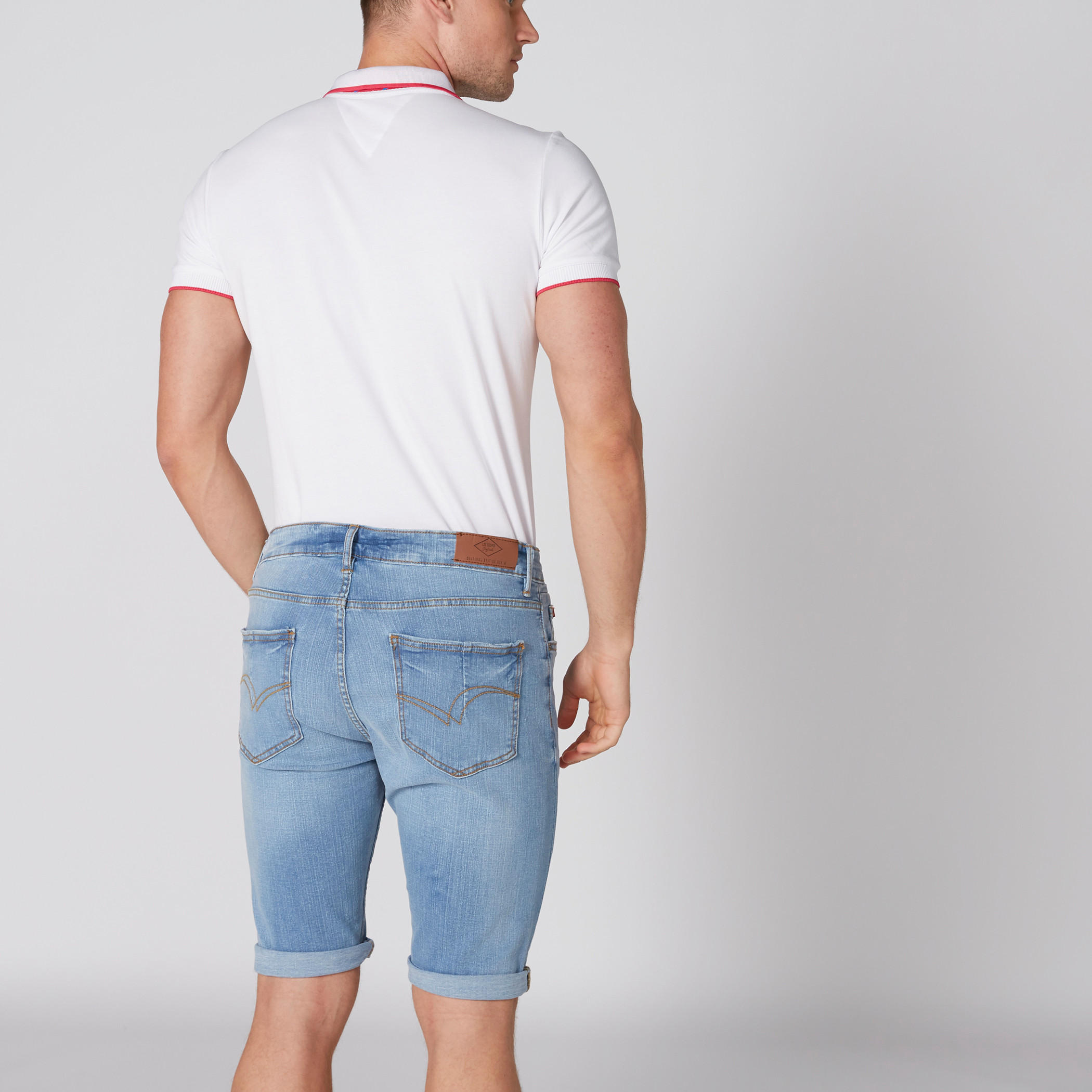 شورت من الدينم بزر إغلاق وجيوب من لي كوبر-men-clothing-bottoms-shorts-image-2