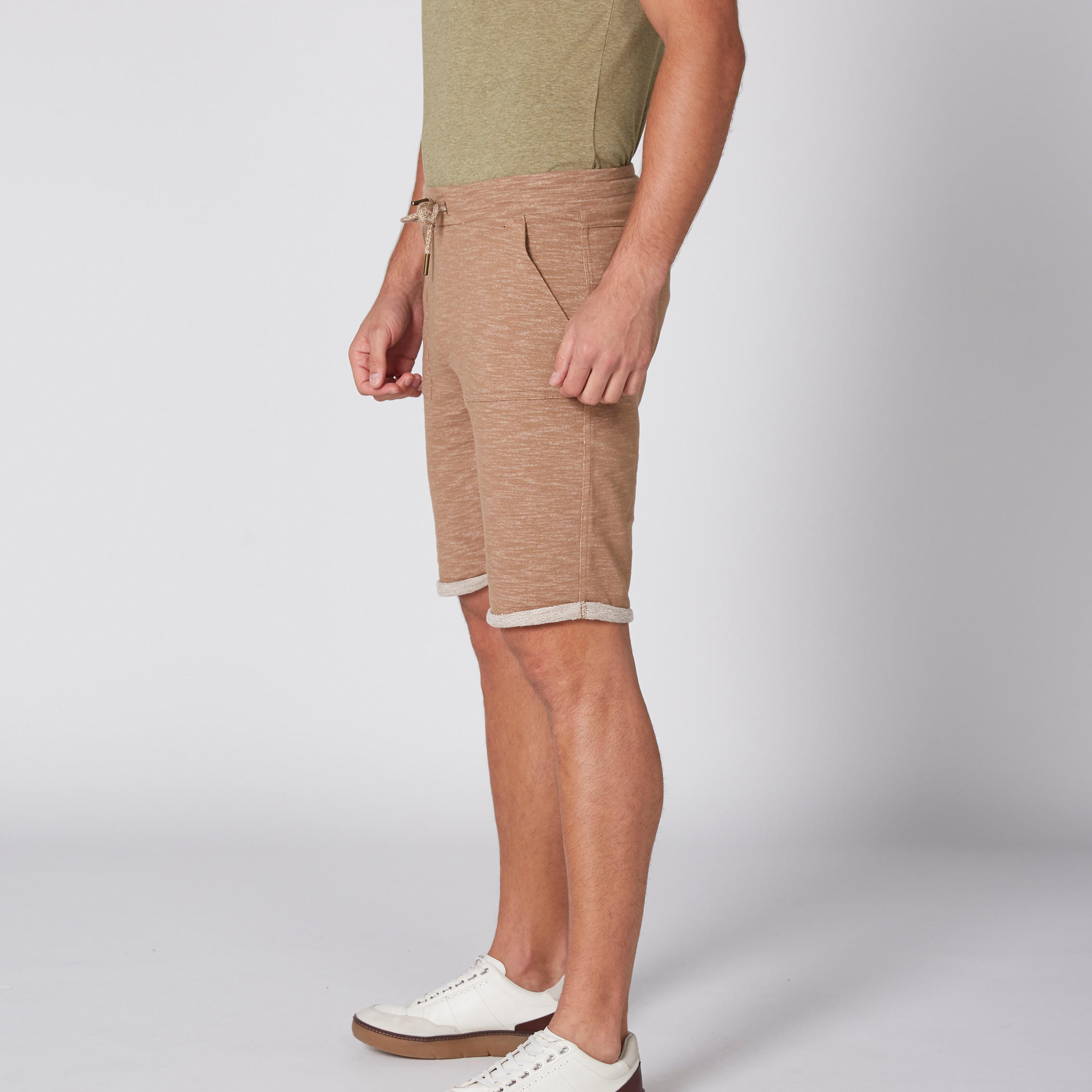 شورت بارز الملمس بخصر مطّاطي وجيوب من لي كوبر-men-clothing-bottoms-shorts-image-4