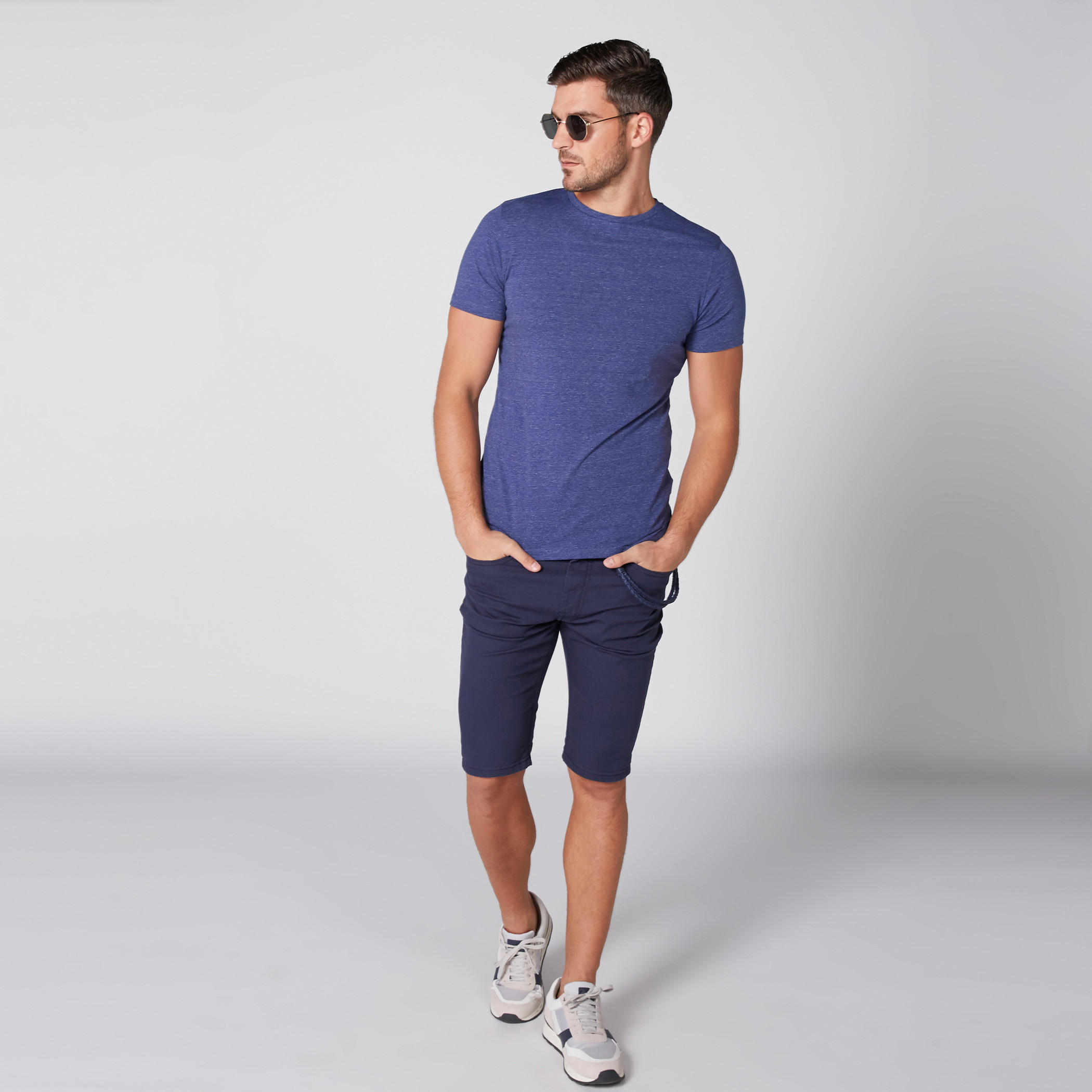 تيشيرت بياقة مستديرة وأكمام قصيرة من لي كوبر-men-clothing-tshirtsandpolos-tshirts-image-4