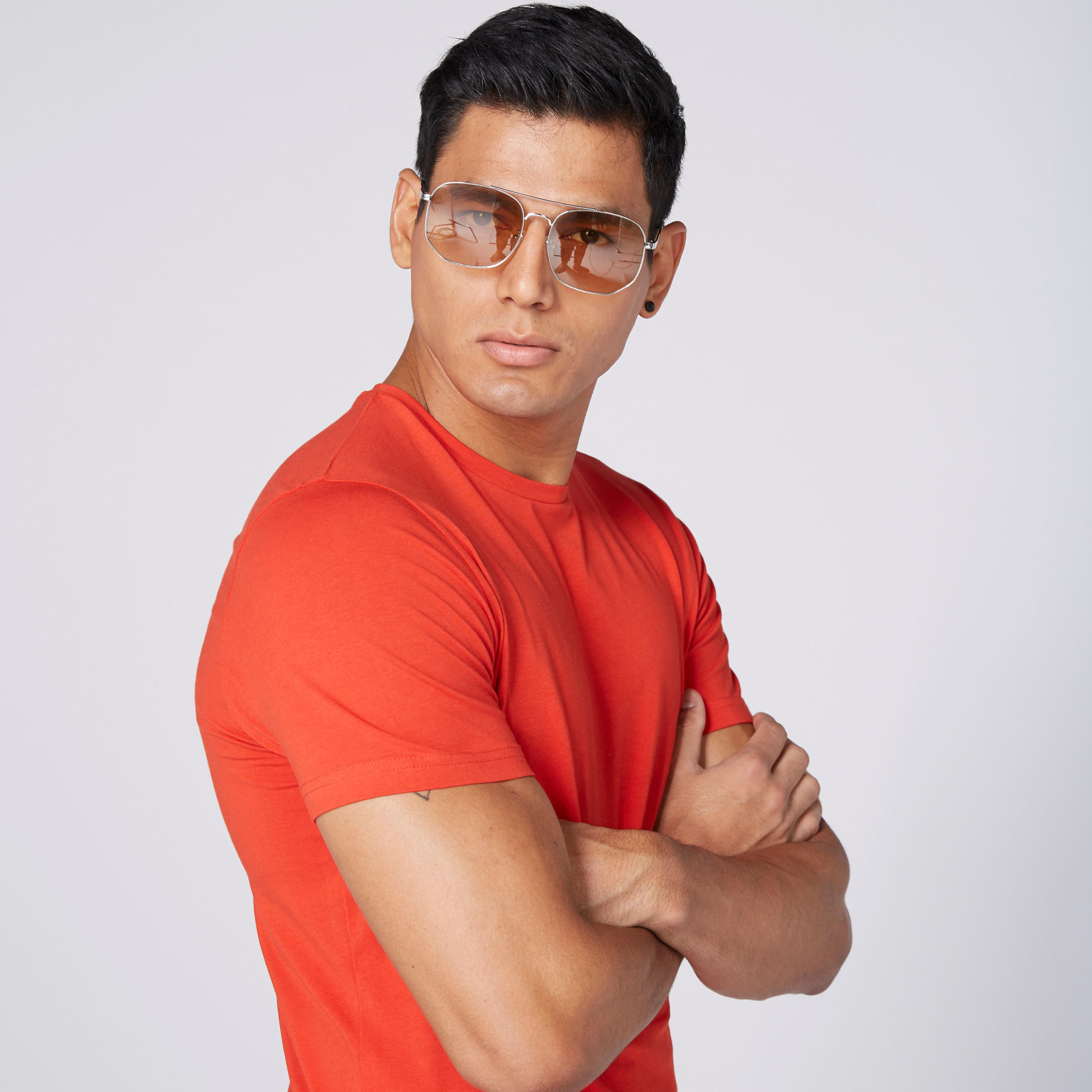 تيشيرت بأكمام قصيرة وياقة مستديرة-men-clothing-tshirtsandpolos-tshirts-image-3