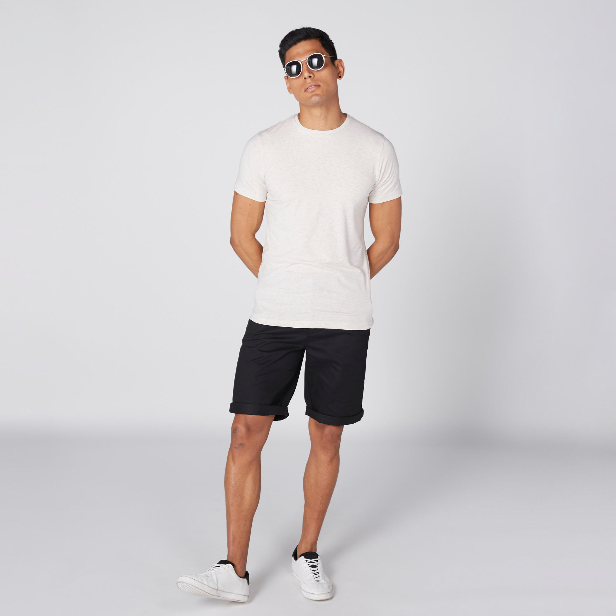 تيشيرت بياقة مستديرة وأكمام قصيرة من لي كوبر-men-clothing-tshirtsandpolos-tshirts-image-2