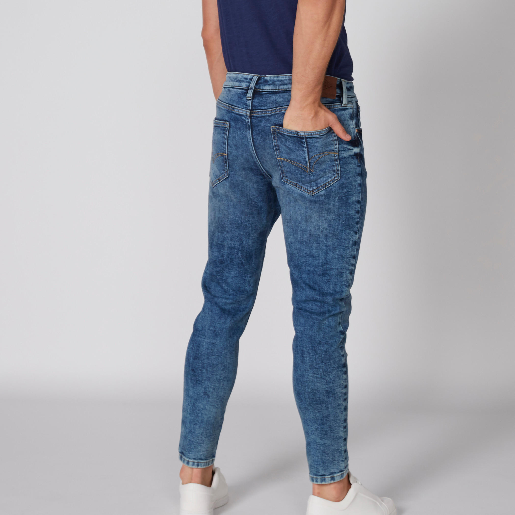 بنطال جينز طويل بزر إغلاق وجيوب من لي كوبر-men-clothing-bottoms-jeans-image-2