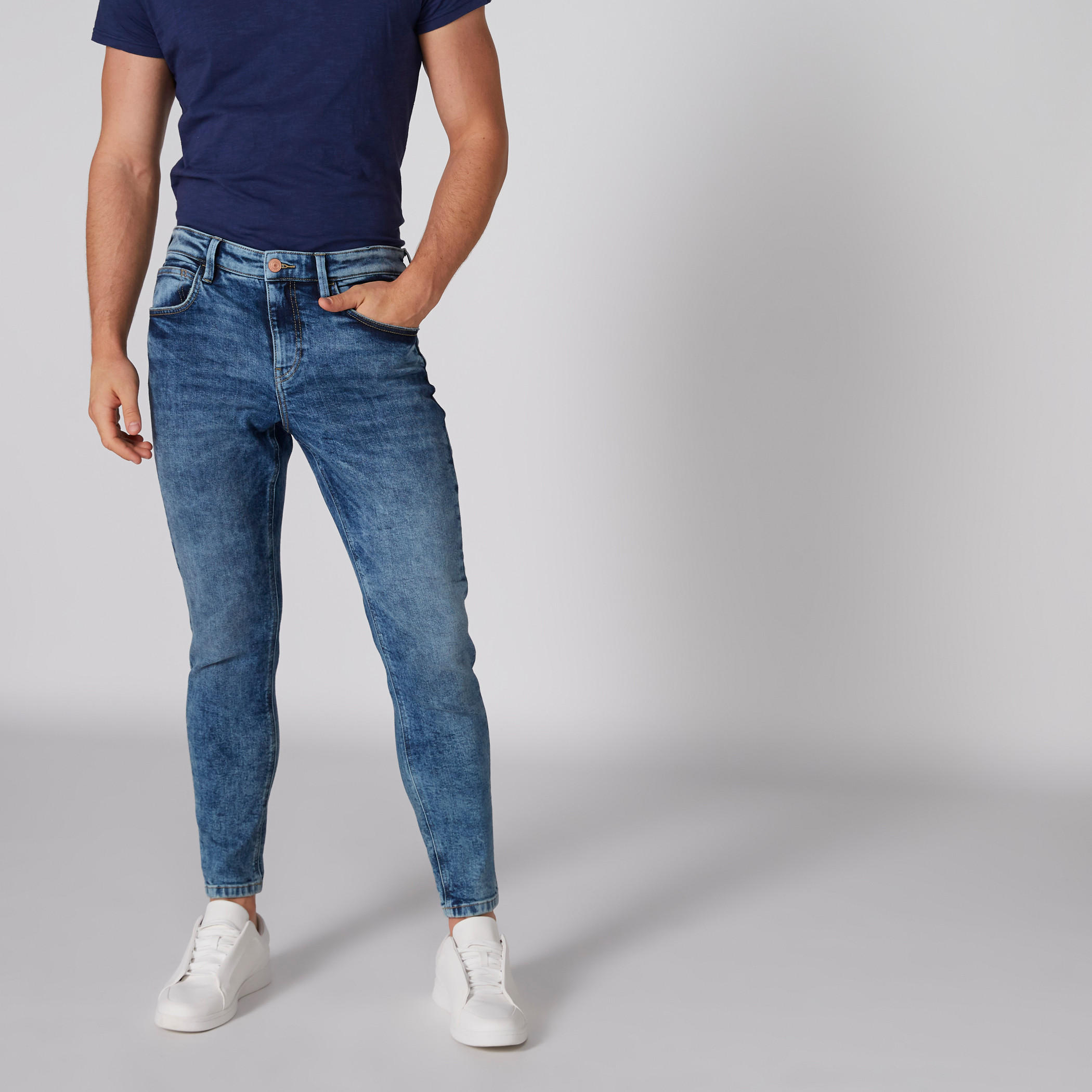 بنطال جينز طويل بزر إغلاق وجيوب من لي كوبر-men-clothing-bottoms-jeans-image-3