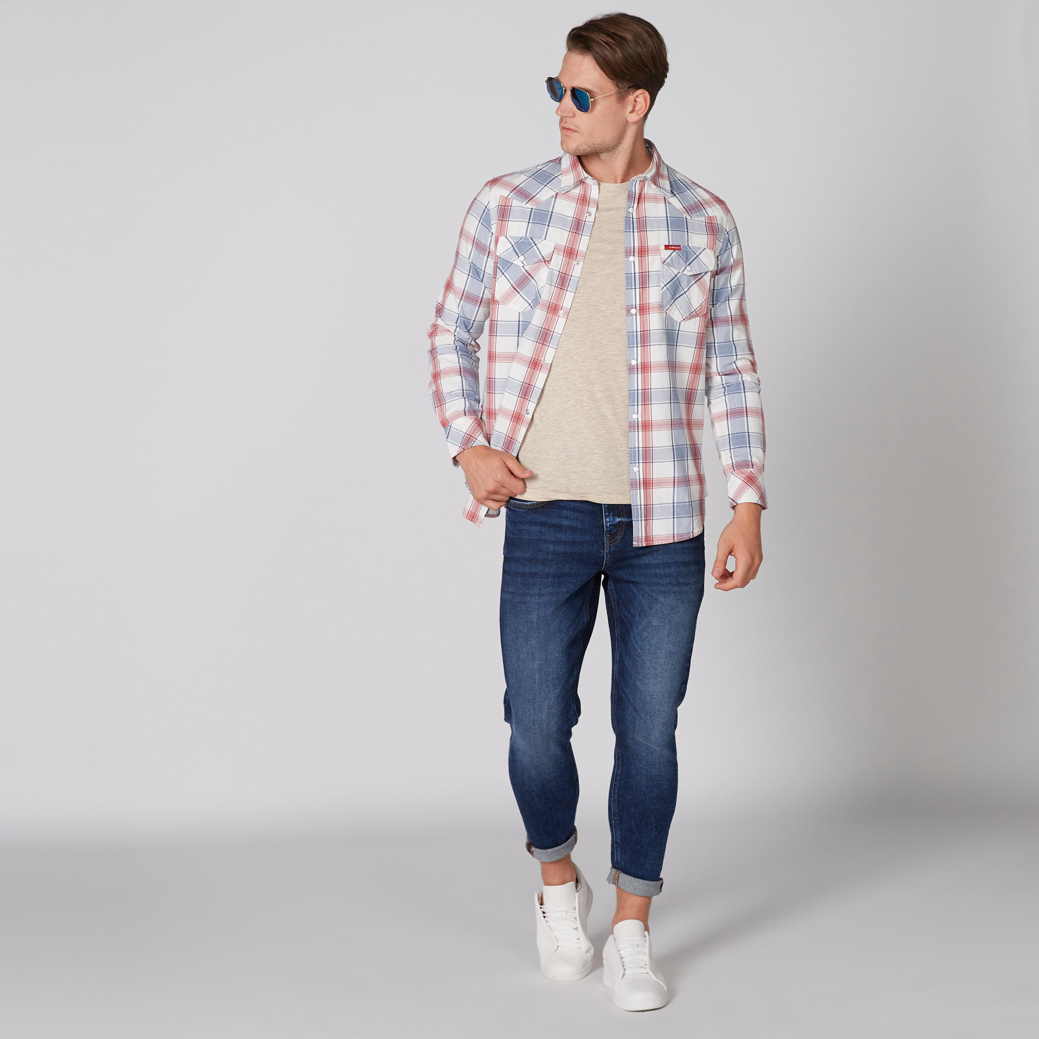 بنطال جينز طويل بزر إغلاق وجيوب من لي كوبر-men-clothing-bottoms-jeans-image-1