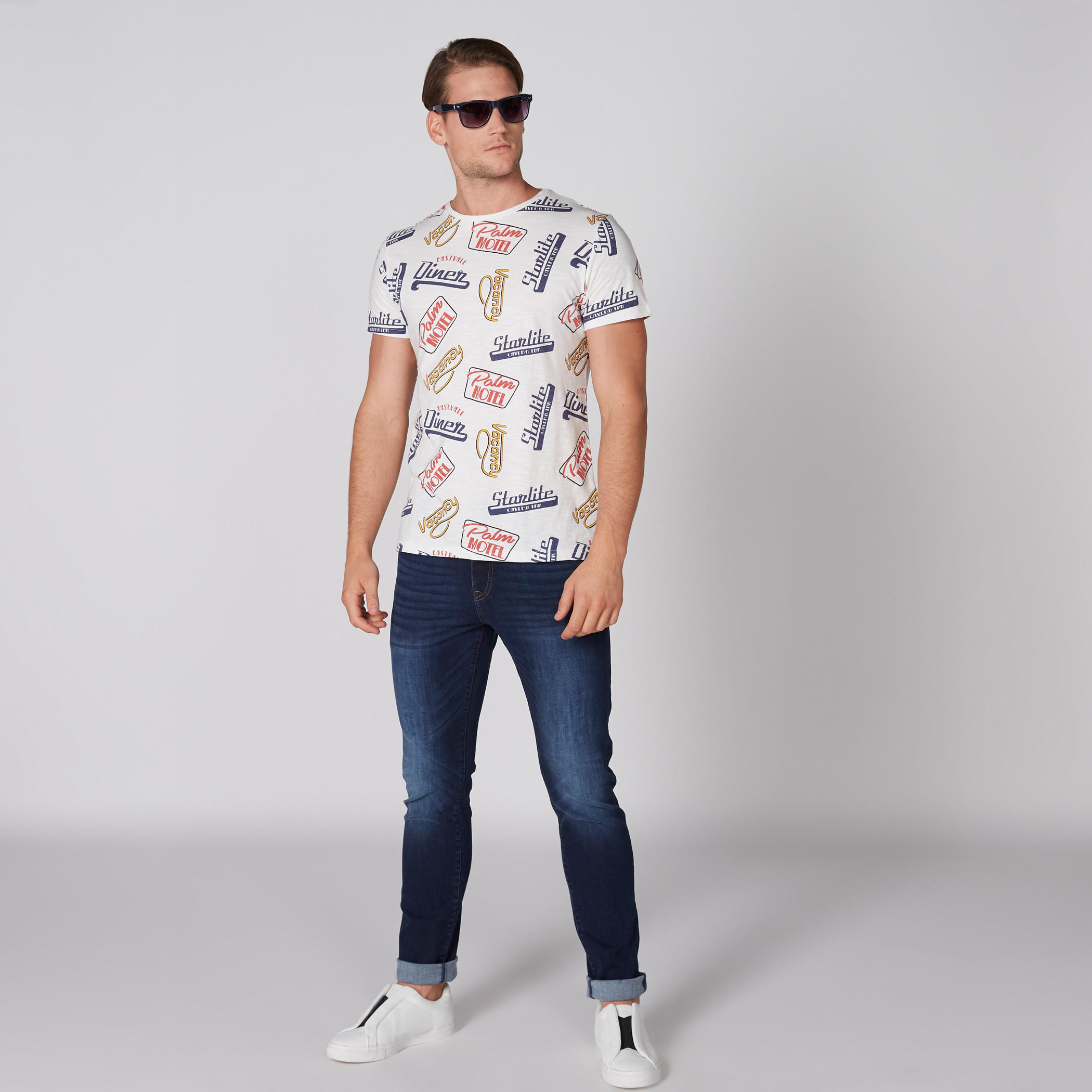 تيشيرت بياقة مستديرة وأكمام قصيرة وطبعات من لي كوبر-men-clothing-tshirtsandpolos-tshirts-image-3