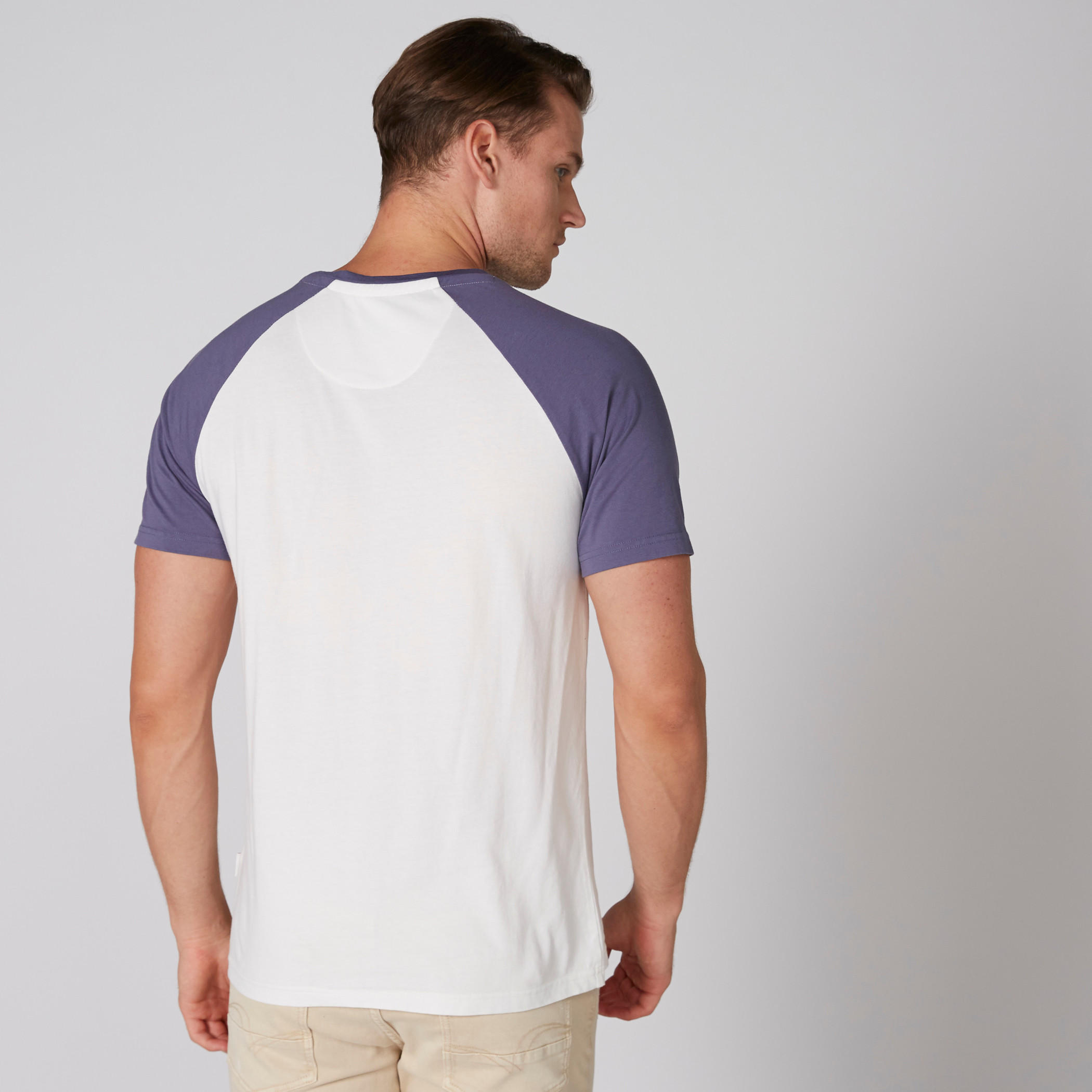 تيشيرت بياقة مستديرة وأكمام مغايرة وطبعات من لي كوبر-men-clothing-tshirtsandpolos-tshirts-image-2
