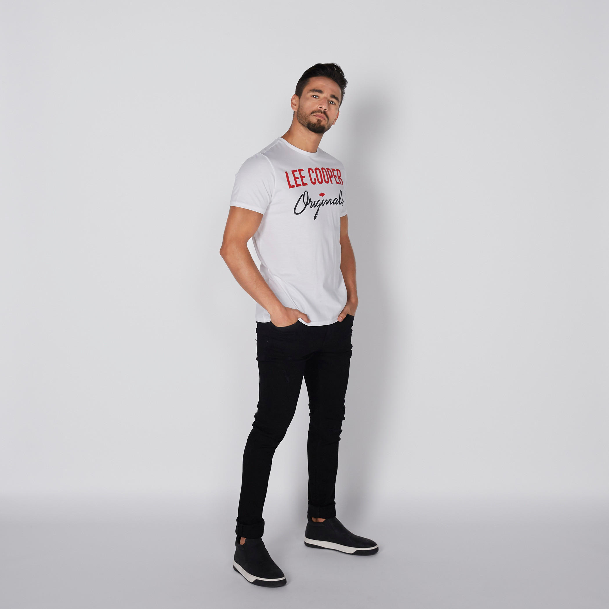 تيشيرت بياقة مستديرة وأكمام قصيرة وطبعات من لي كوبر-men-clothing-tshirtsandpolos-tshirts-image-3