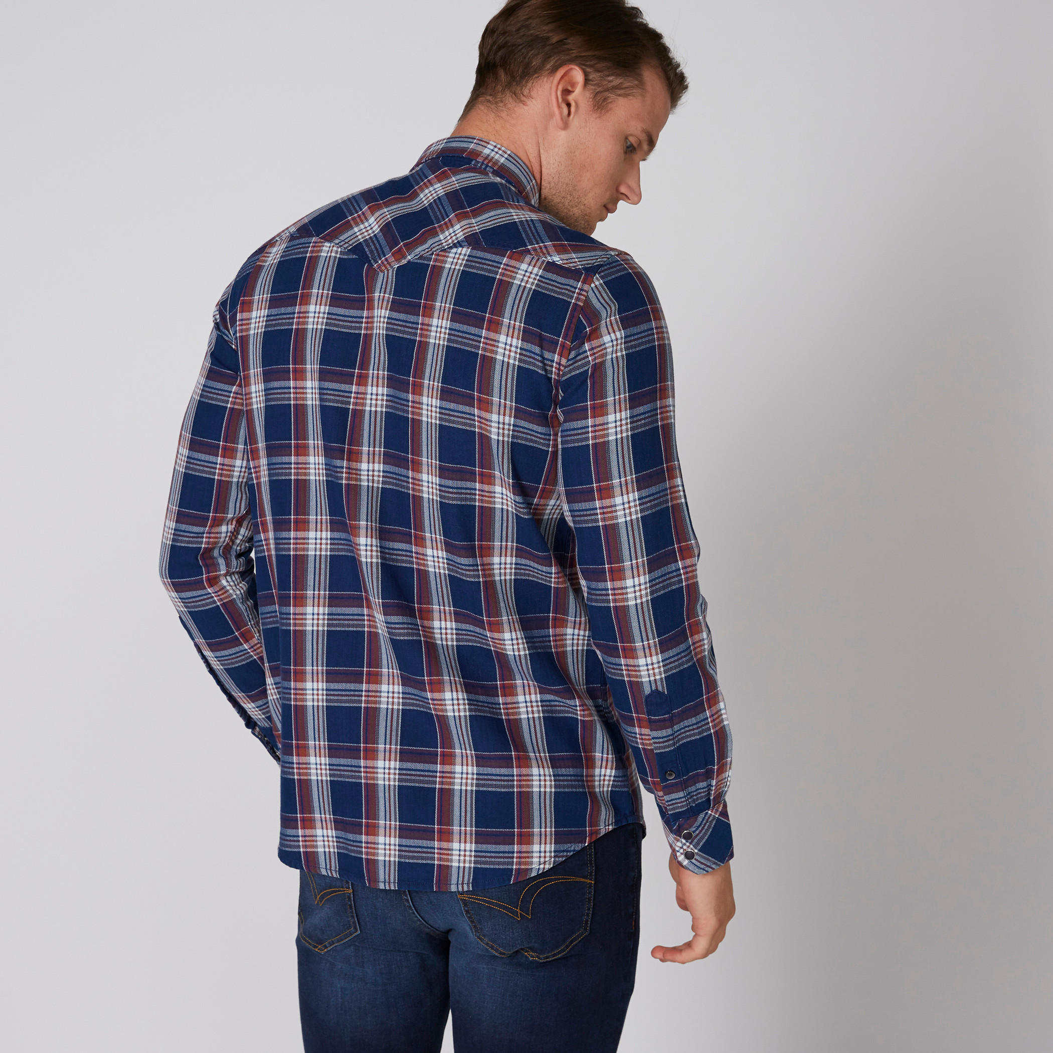 قميص كاروهات بأزرار وجيوب من لي كوبر-men-clothing-shirts-image-2