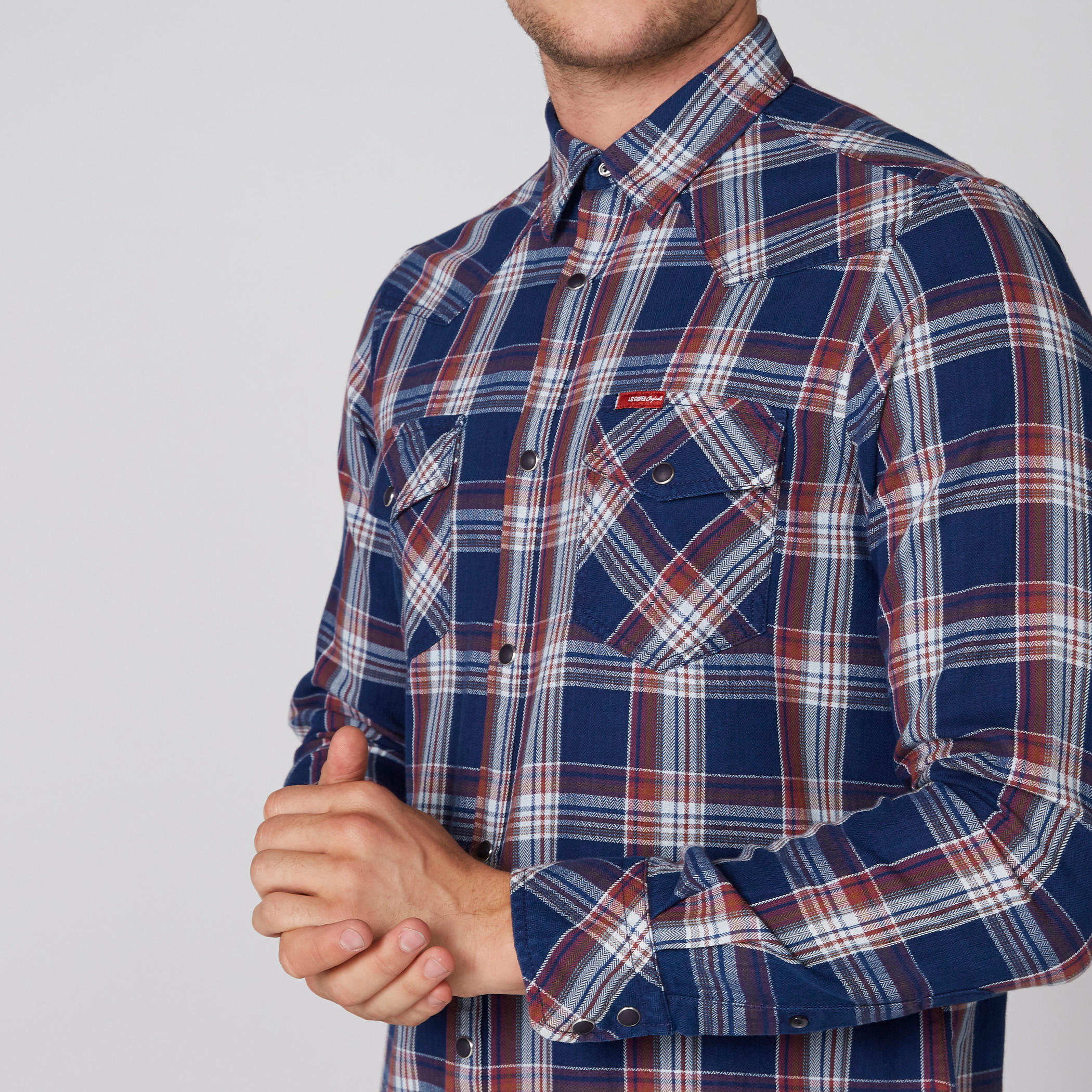 قميص كاروهات بأزرار وجيوب من لي كوبر-men-clothing-shirts-image-4