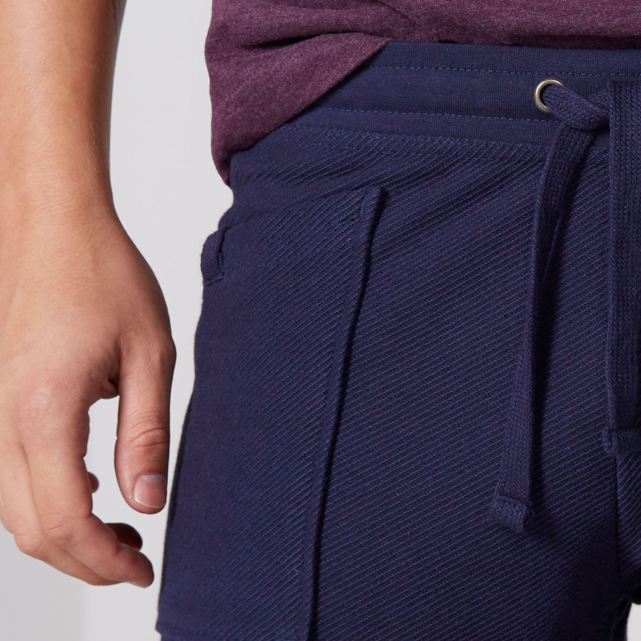 شورت بخصر مطّاطي وجيوب من لي كوبر-men-clothing-bottoms-shorts-image-4