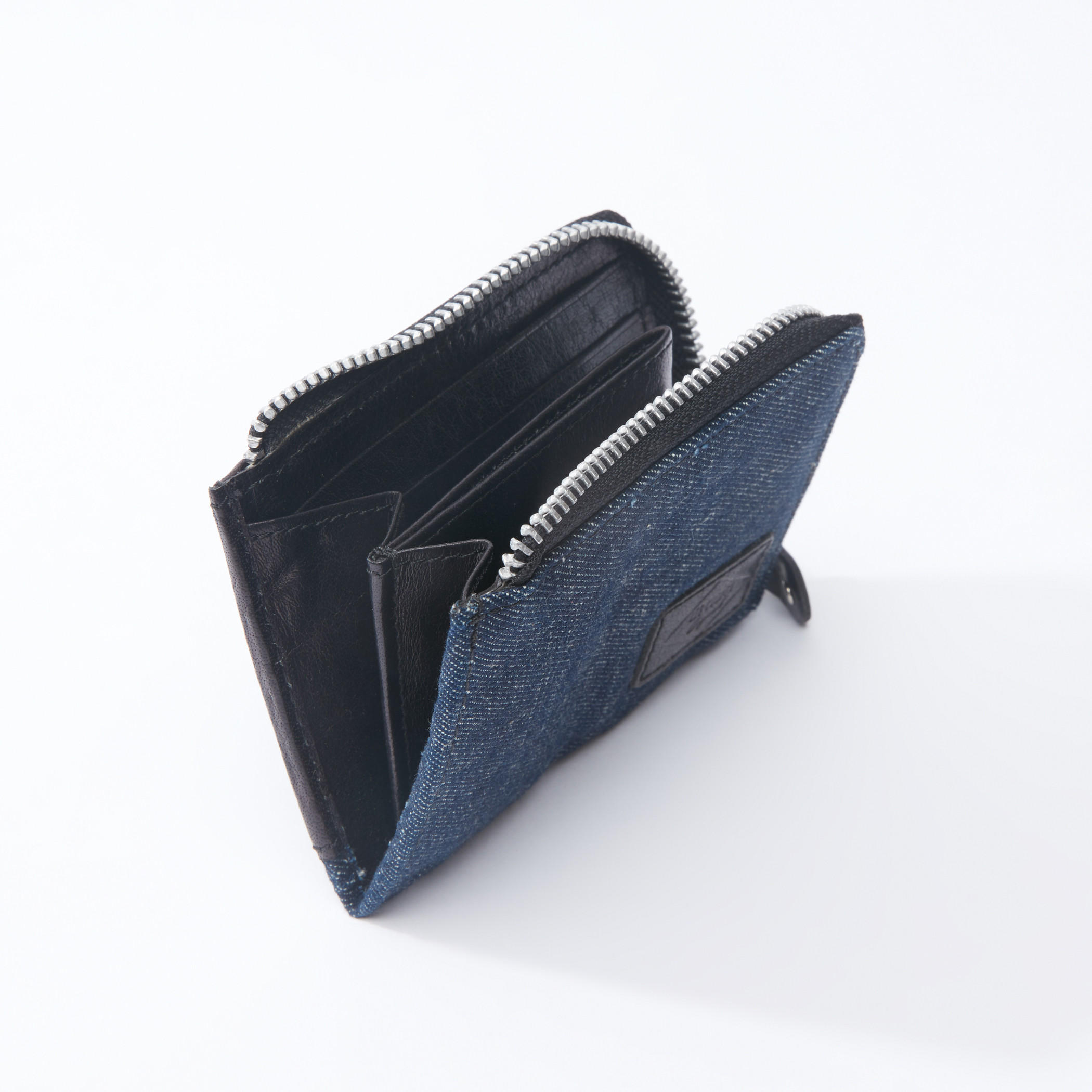 Lee Cooper Textured Wallet with Zip Closure-men-beltsandwallets-wallets-image-3