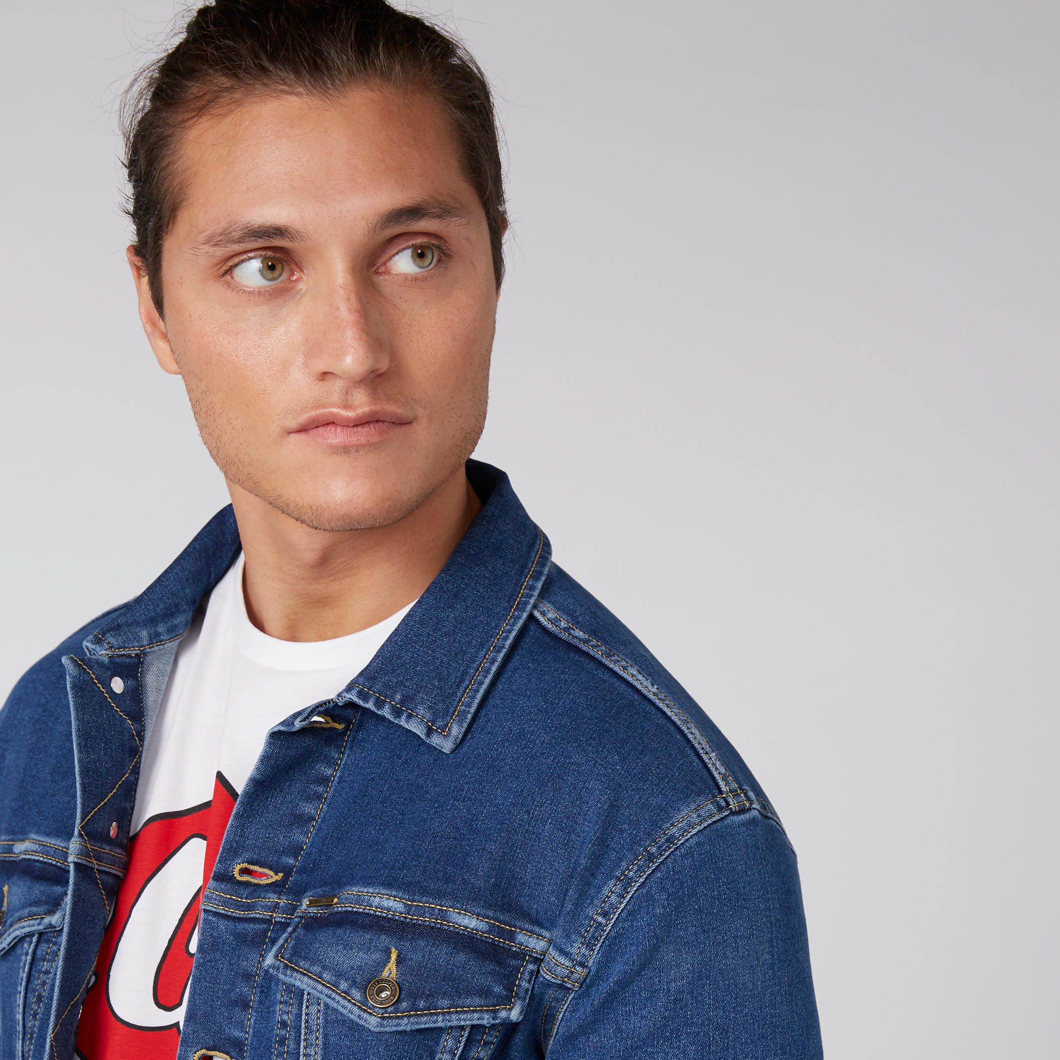 Denim Jacket with Long Sleeves and Button Closure-men-clothing-jacketsandblazers-jackets-image-4