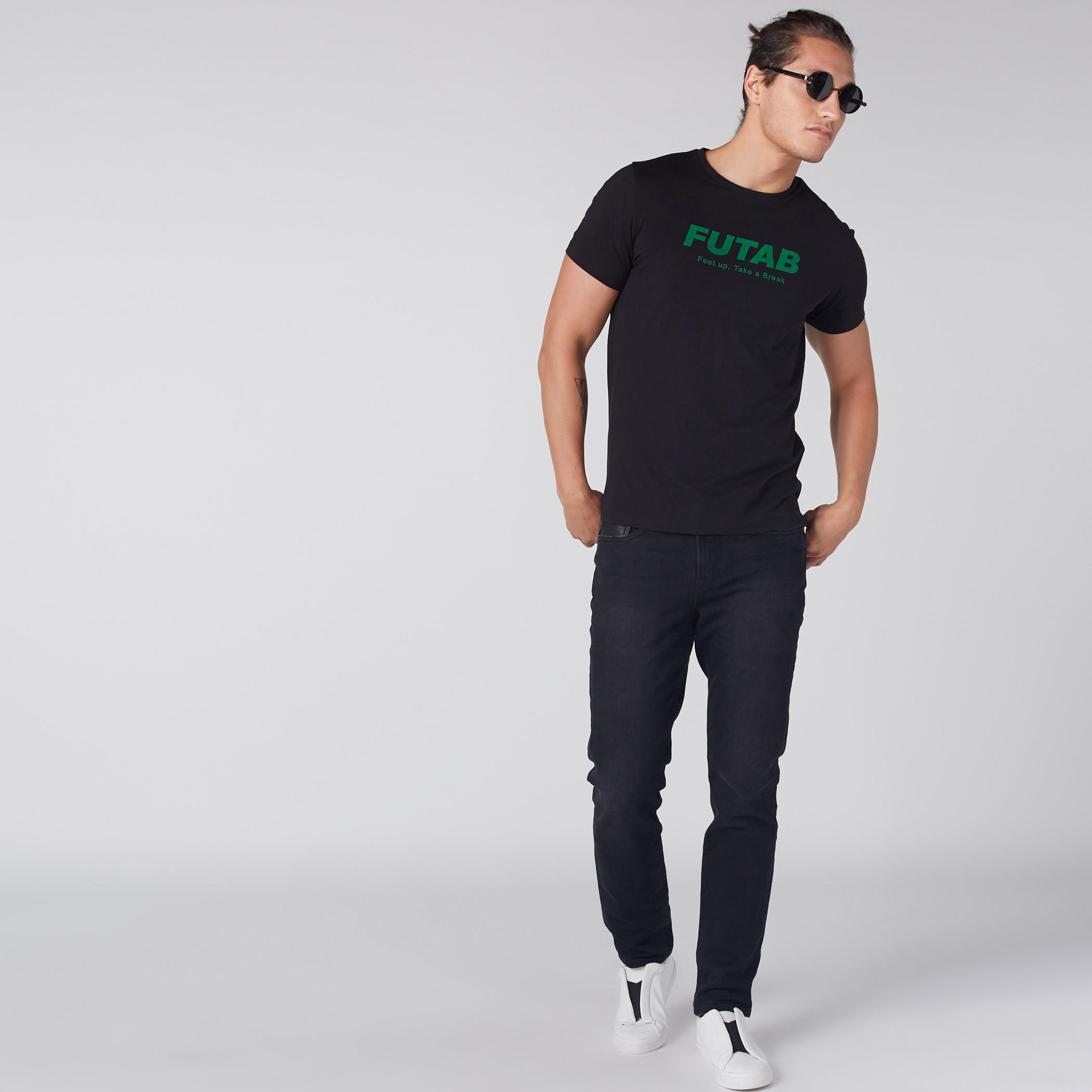 بنطال جينز طويل بجيوب وسحّاب إغلاق-men-clothing-bottoms-jeans-image-1