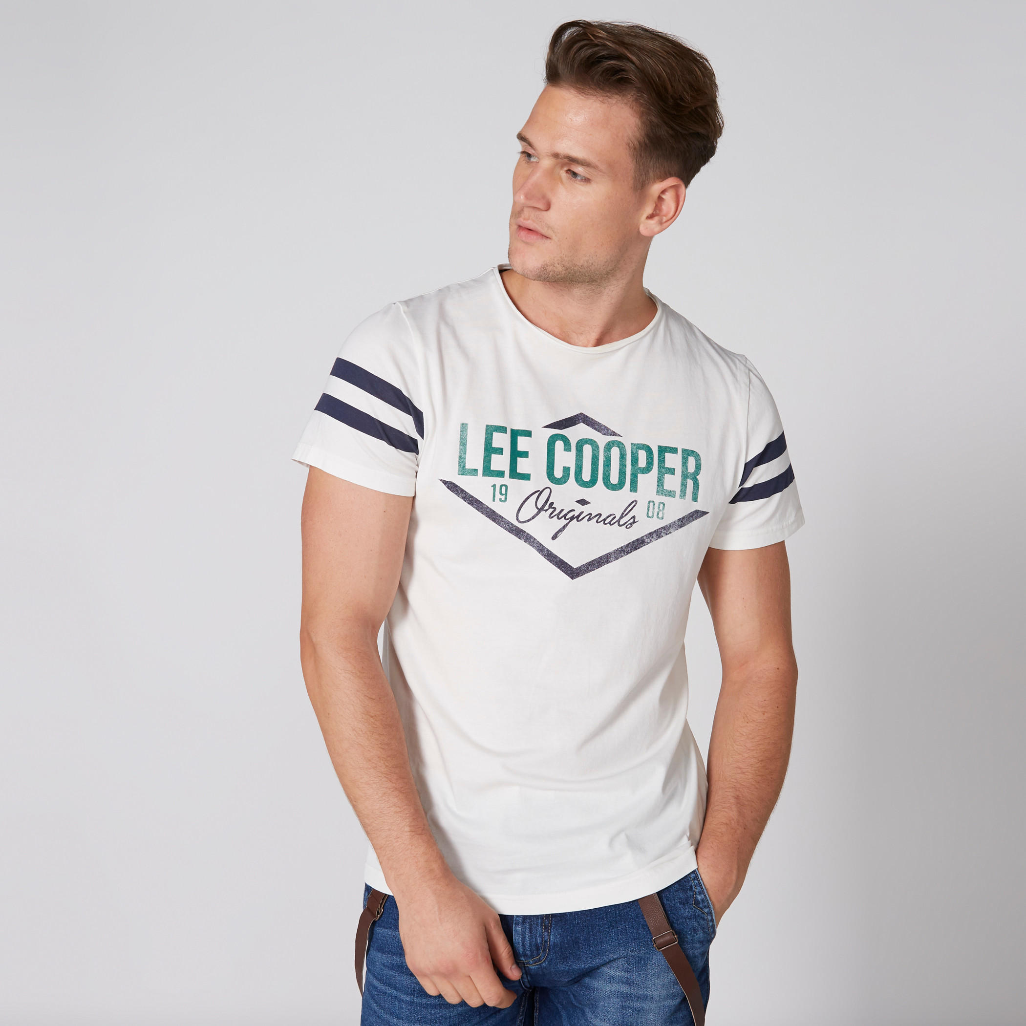 تيشيرت بياقة مستديرة وأكمام قصيرة وطبعات من لي كوبر-men-clothing-tshirtsandpolos-tshirts-image-1