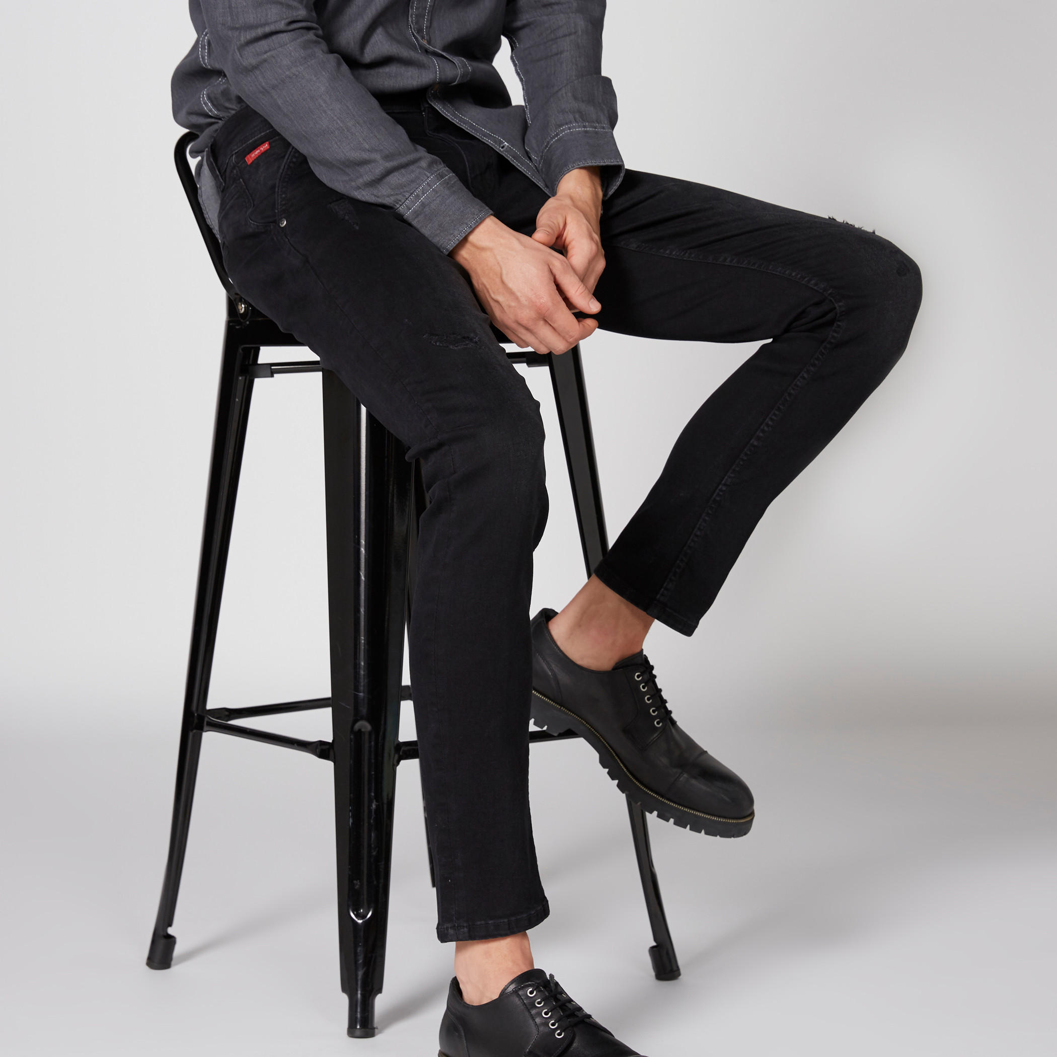 Full Length Jeans with Button Closure and Pocket Detail-men-clothing-bottoms-jeans-image-4