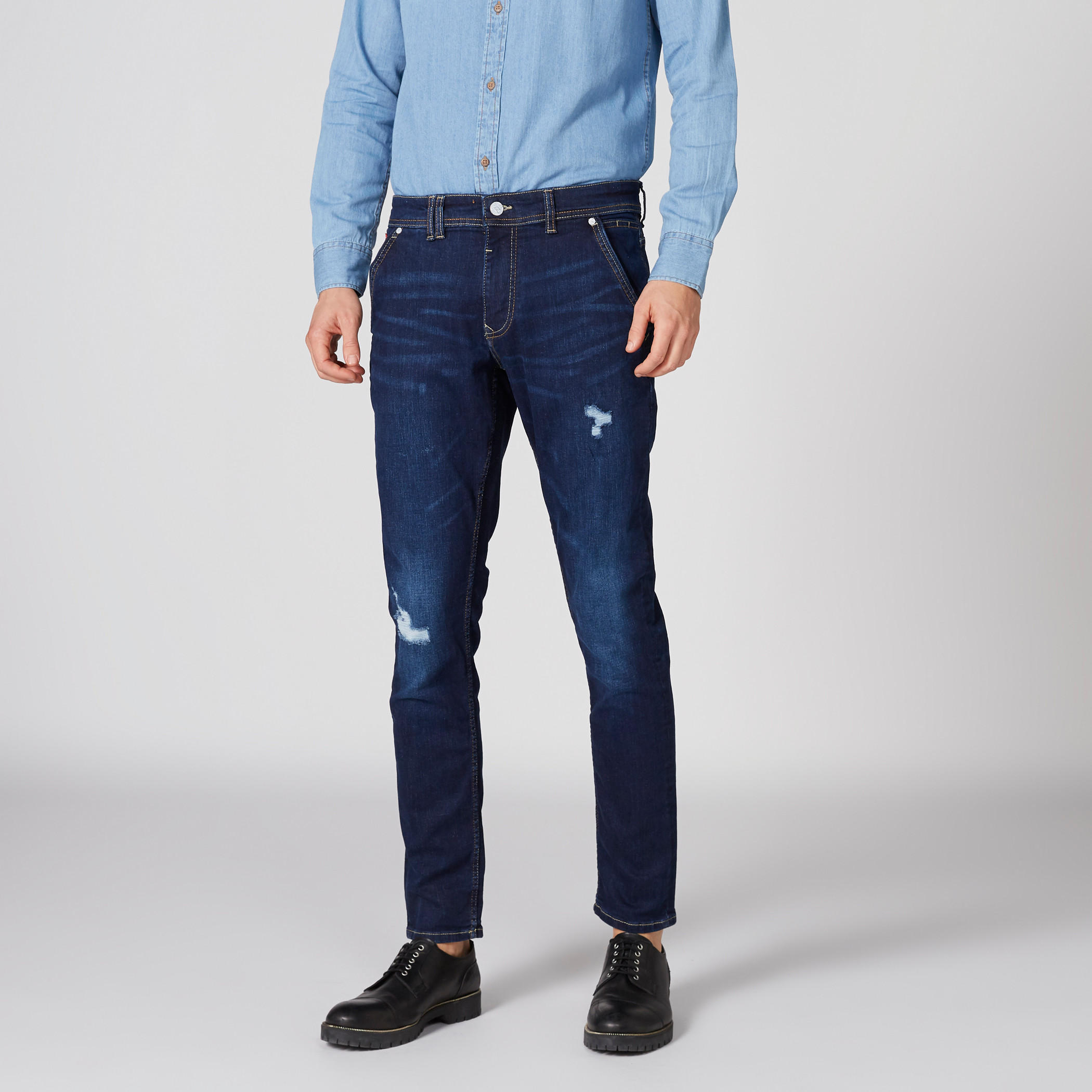 بنطال جينز طويل بتصميم ممزق وزر إغلاق وجيوب-men-clothing-bottoms-jeans-image-1