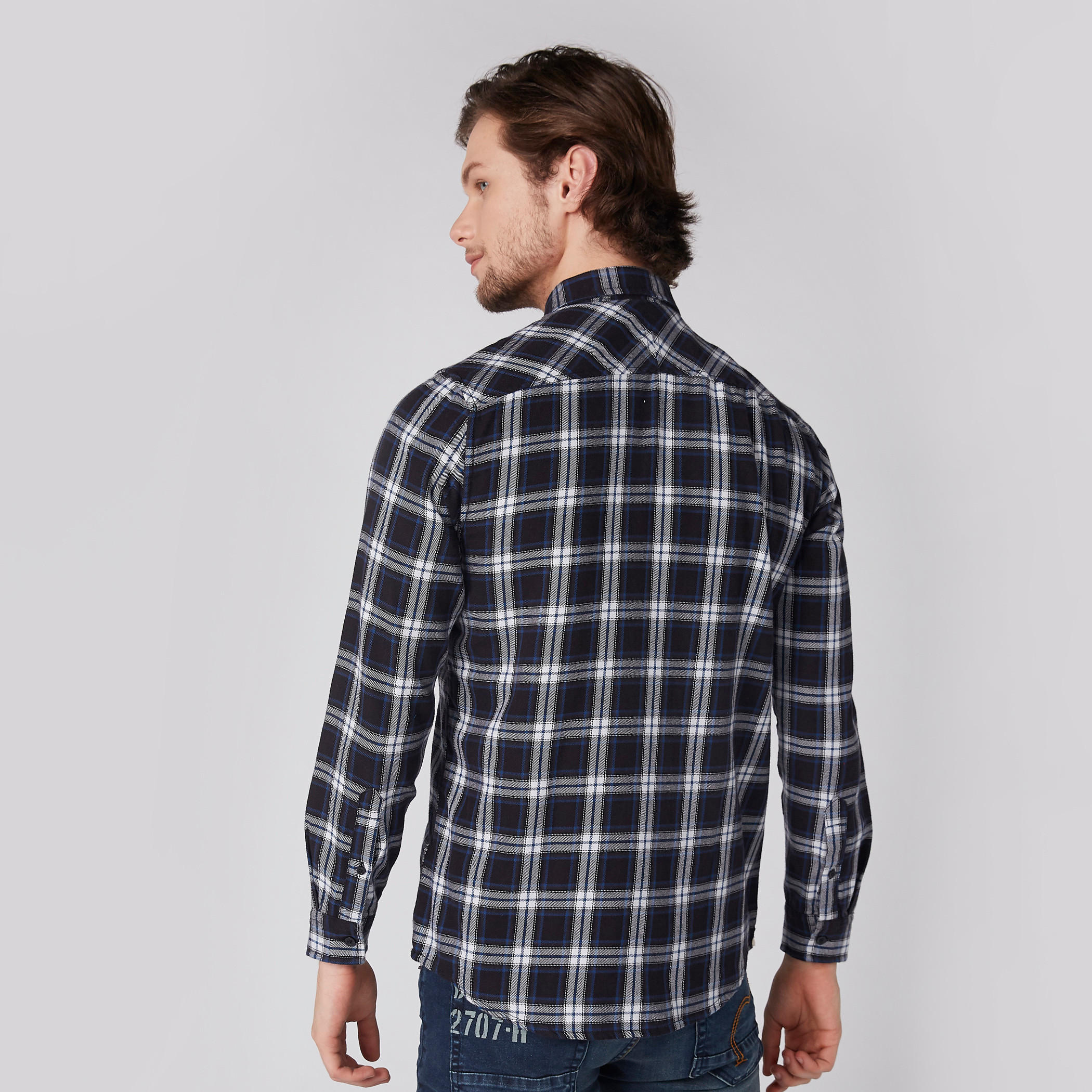 قميص كاروهات بأكمام طويلة وأزرار-men-clothing-shirts-image-3