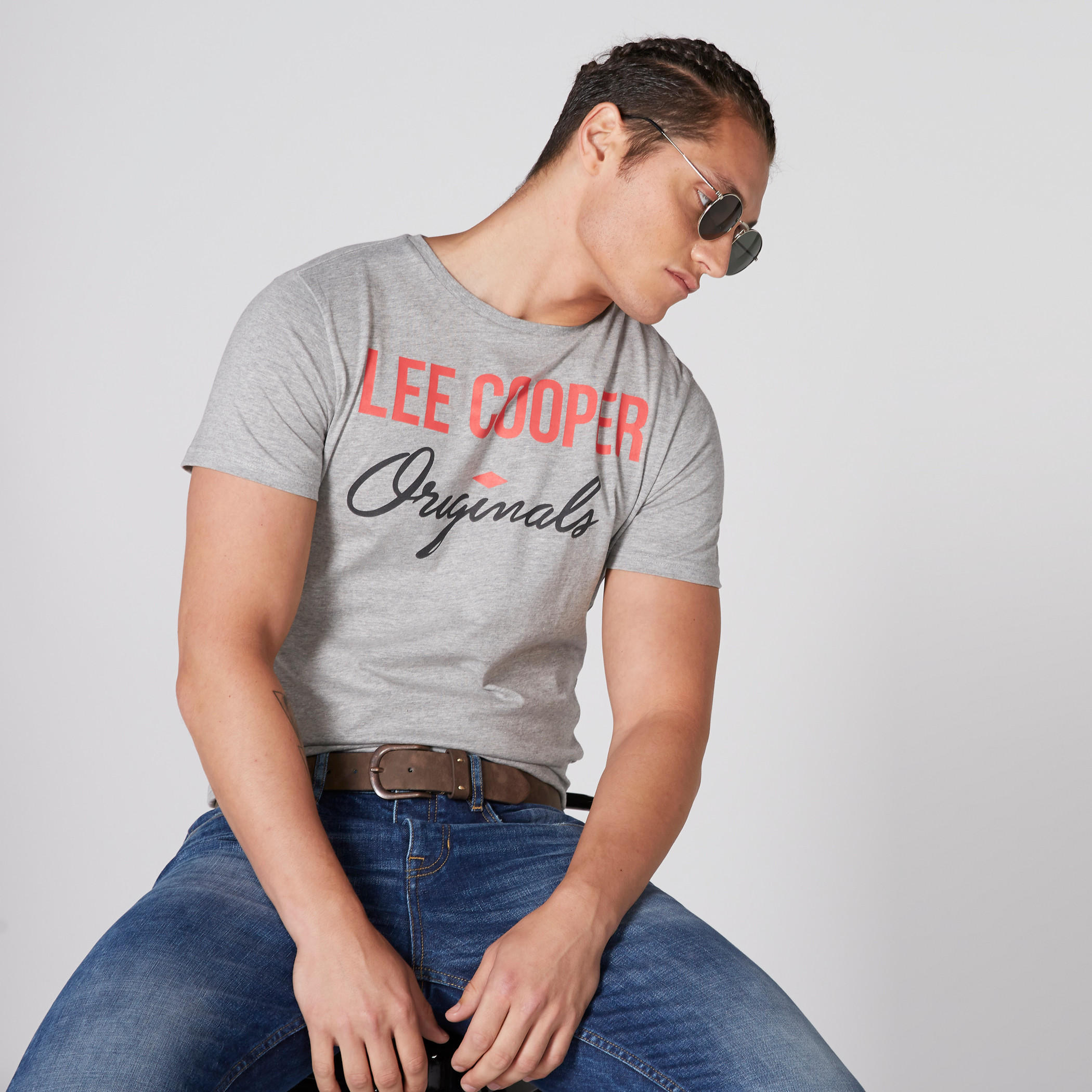 تيشيرت بياقة مستديرة وأكمام قصيرة وطبعات من لي كوبر-men-clothing-tshirtsandpolos-tshirts-image-1