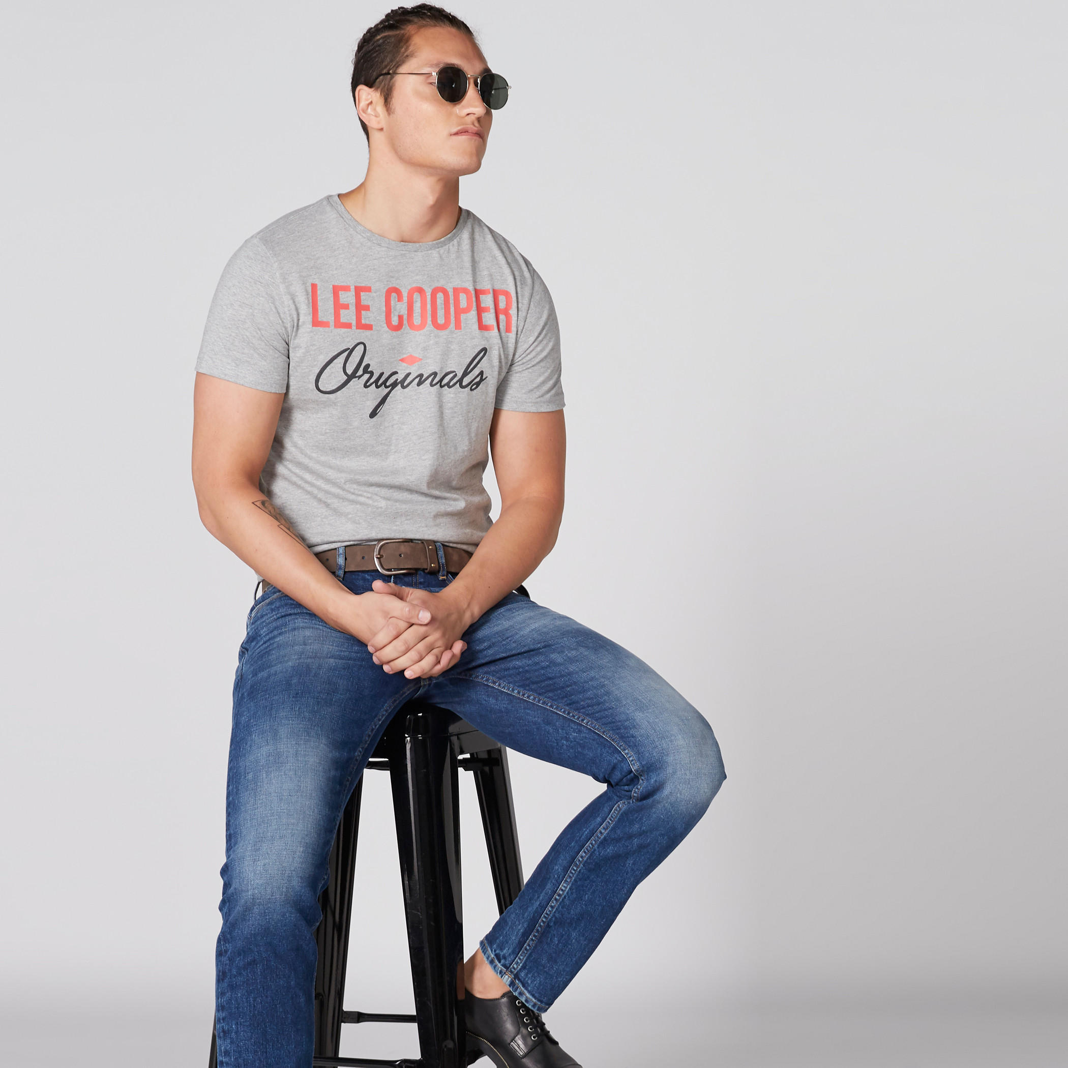 تيشيرت بياقة مستديرة وأكمام قصيرة وطبعات من لي كوبر-men-clothing-tshirtsandpolos-tshirts-image-3
