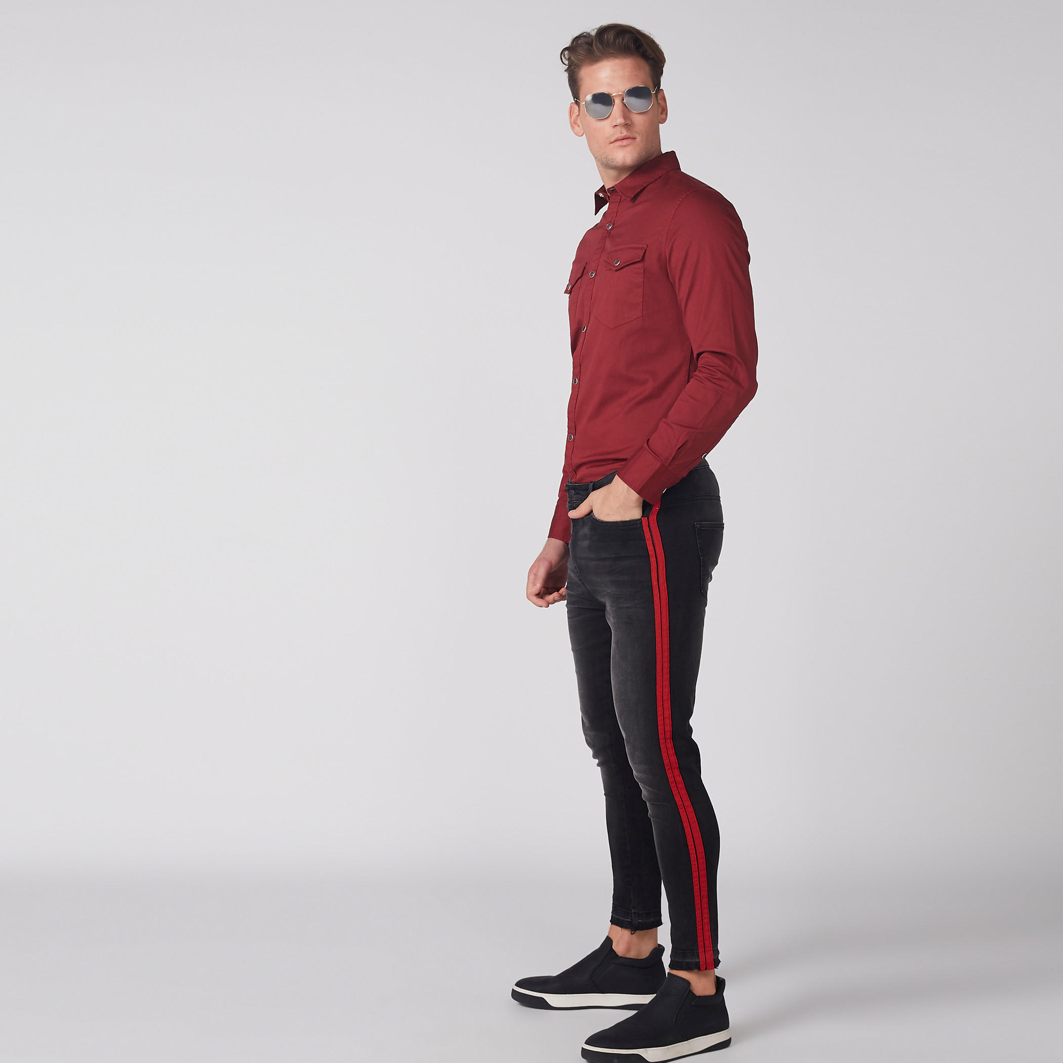 قميص بأكمام طويلة وأزرار وجيوب-men-clothing-shirts-image-1