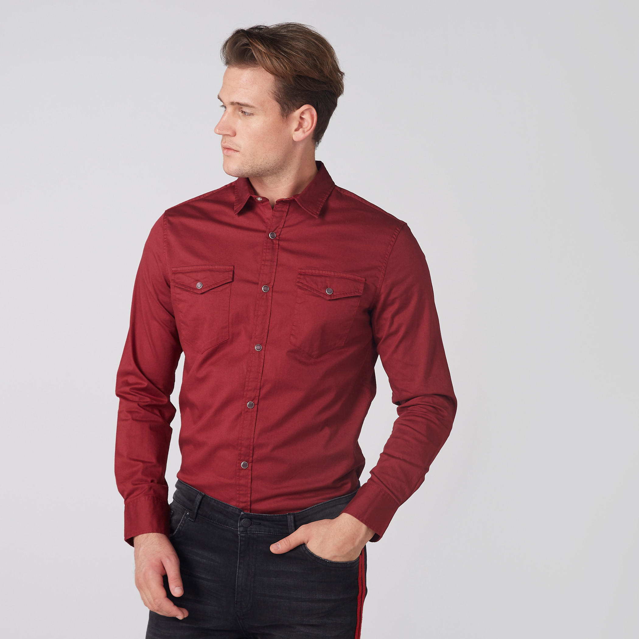 قميص بأكمام طويلة وأزرار وجيوب-men-clothing-shirts-image-2