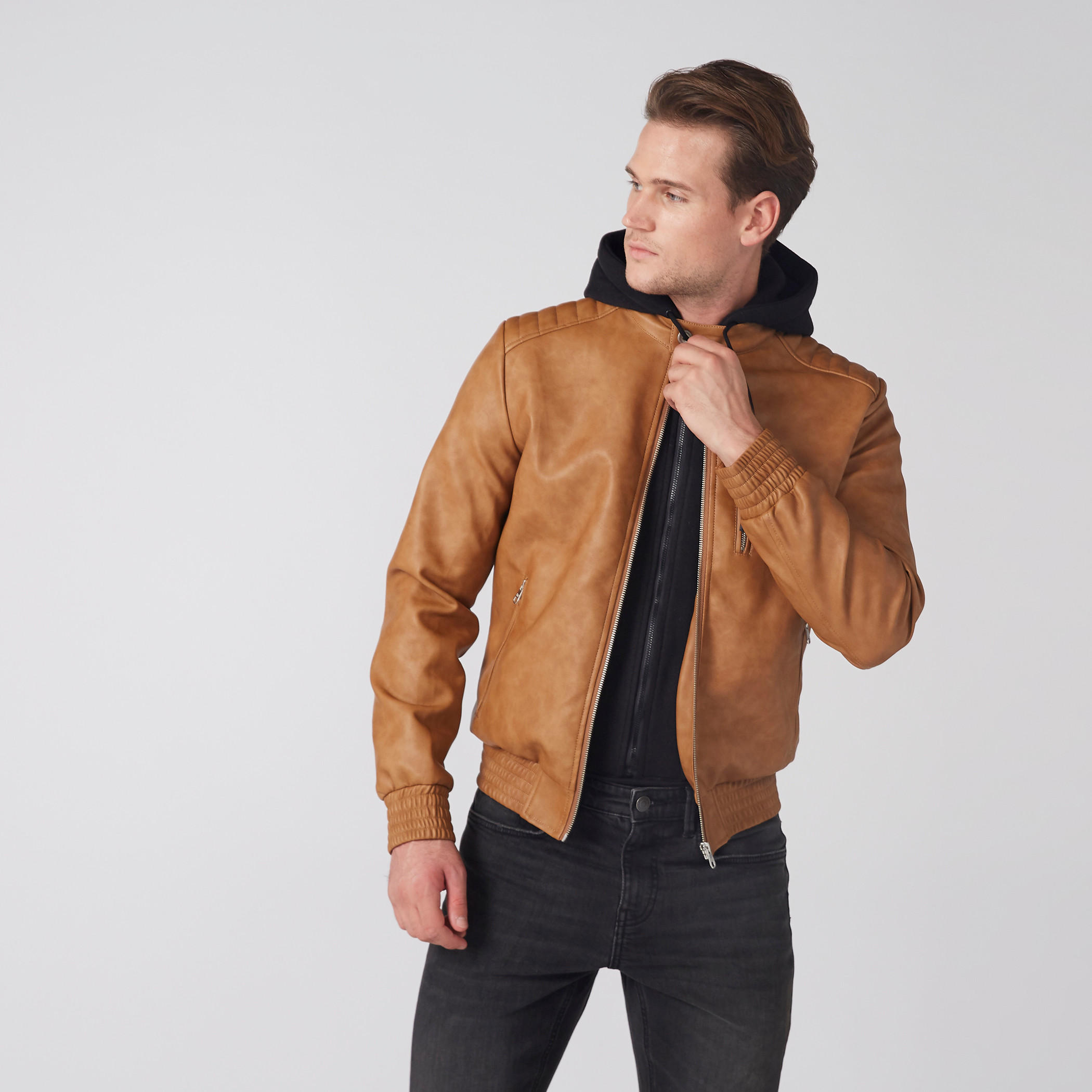 جاكيت بومبر بأكمام طويلة وقبعة وسحّاب للإغلاق-men-clothing-jacketsandblazers-jackets-image-7