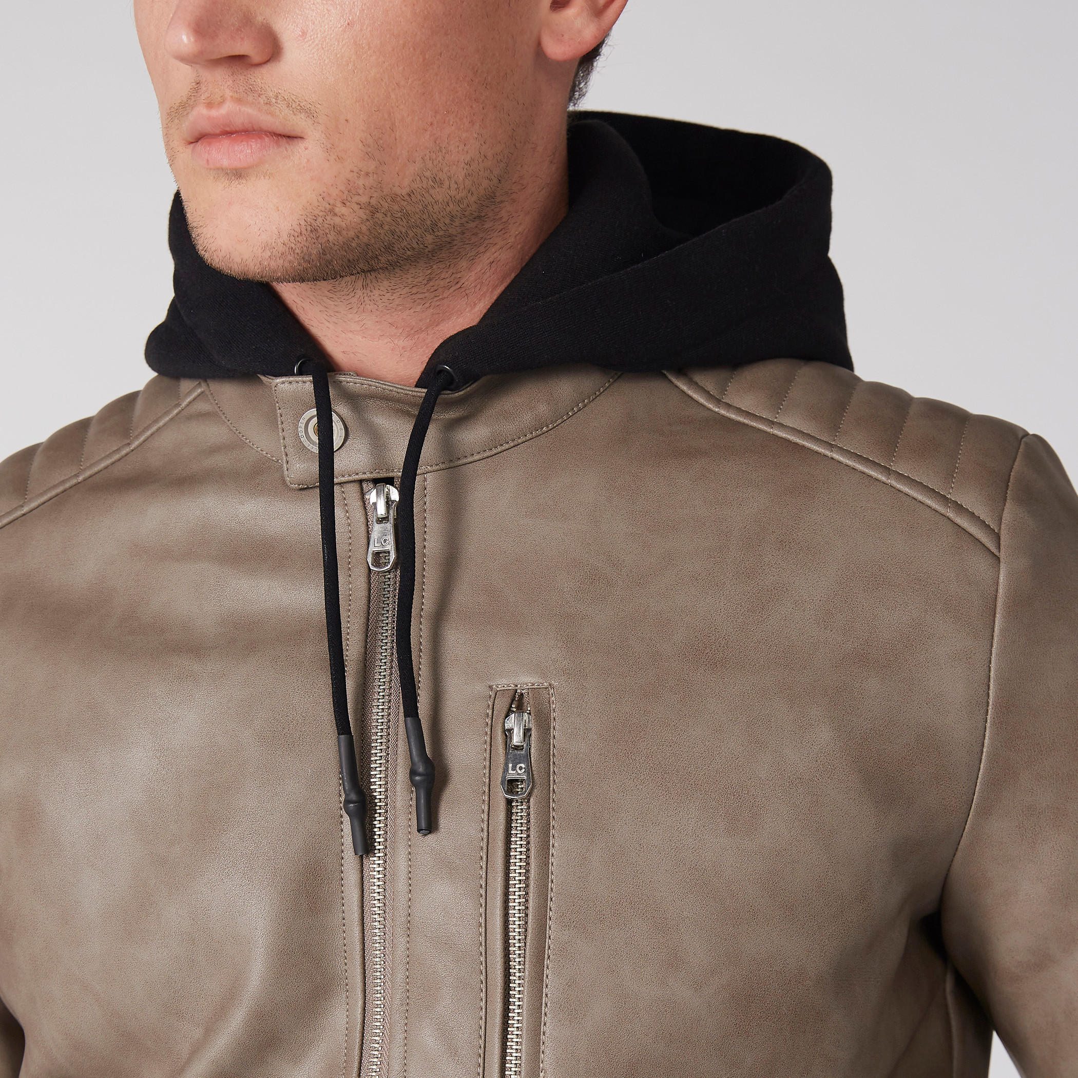 جاكيت بومبر بأكمام طويلة وقبعة وسحّاب للإغلاق-men-clothing-jacketsandblazers-jackets-image-15