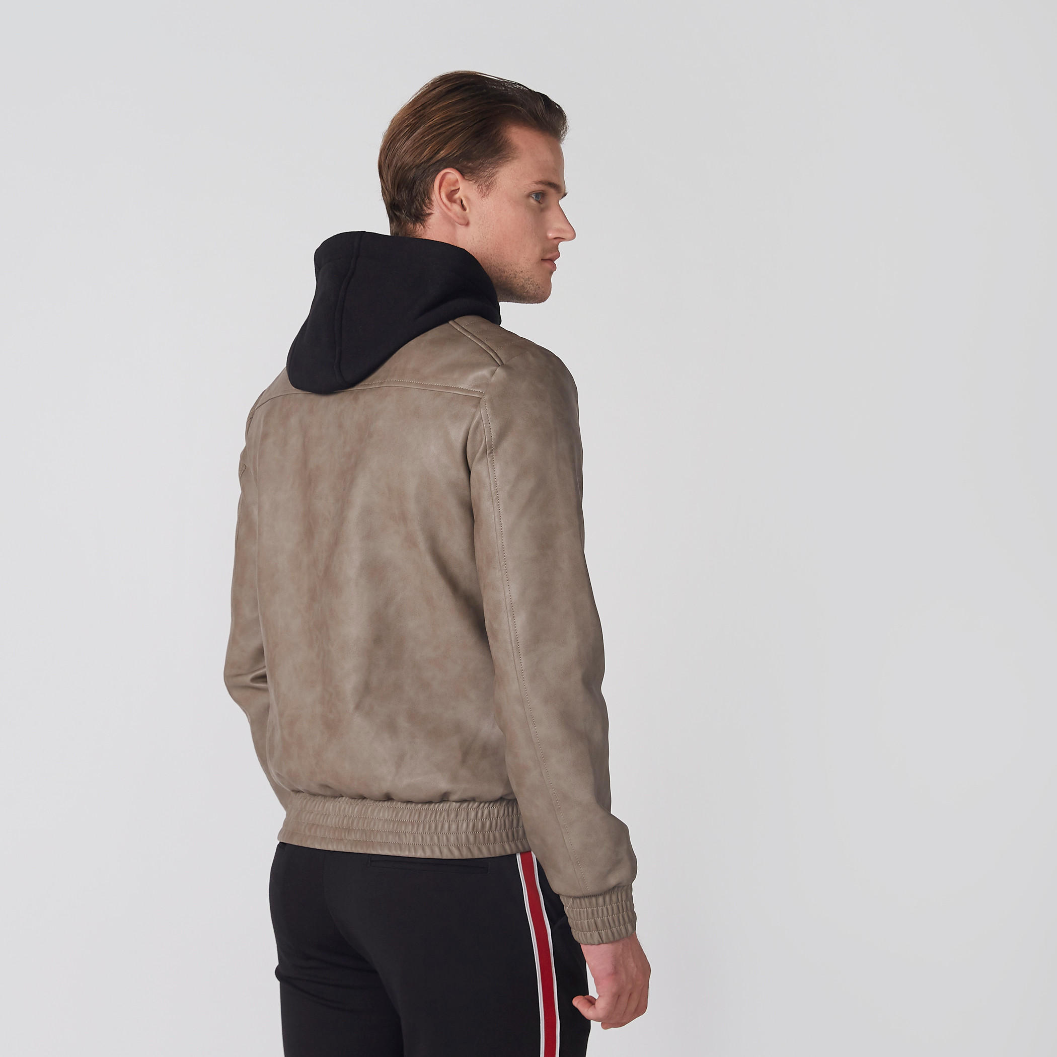 جاكيت بومبر بأكمام طويلة وقبعة وسحّاب للإغلاق-men-clothing-jacketsandblazers-jackets-image-17