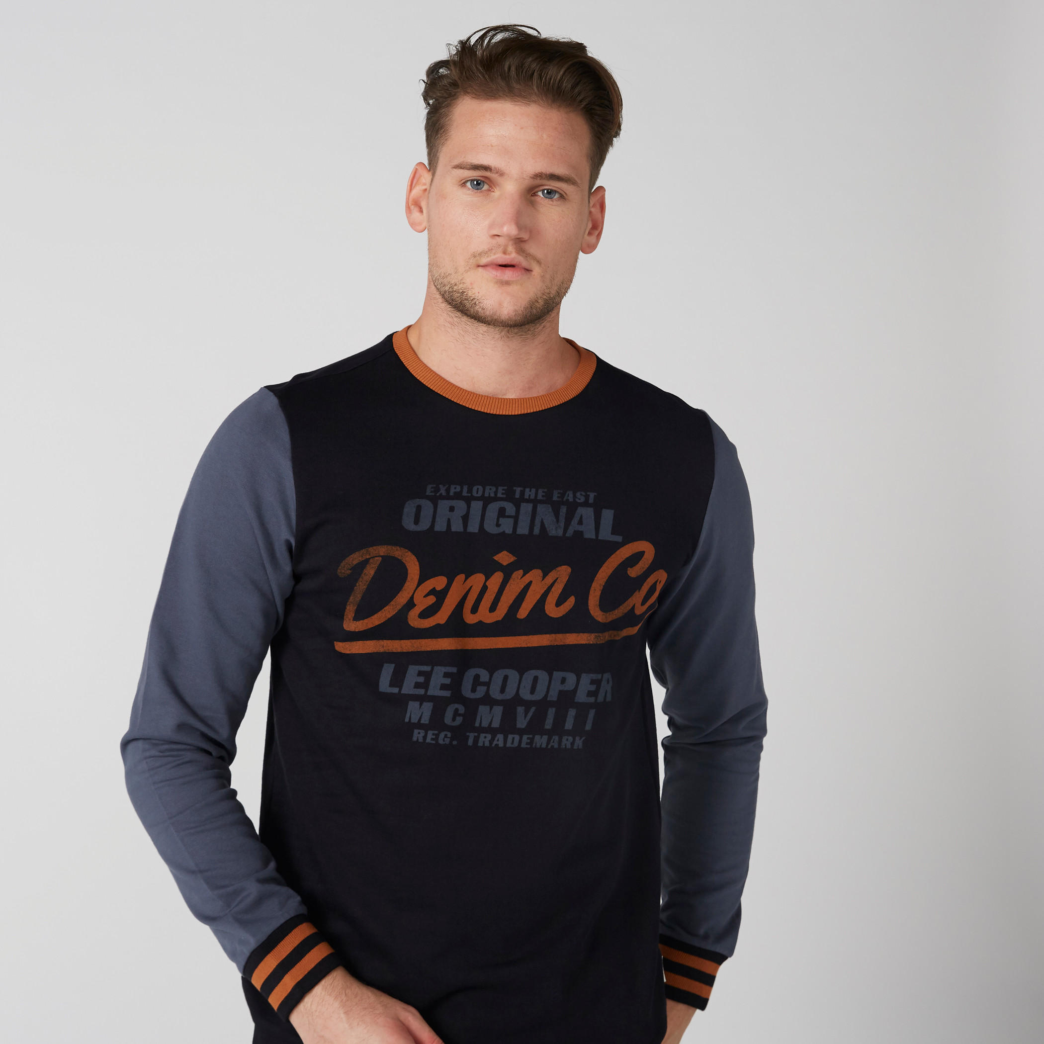 سويت شيرت بنقش مطبوع بياقة ضيقة وأكمام طويلة-men-winterwear-hoodiesandsweatshirts-image-4