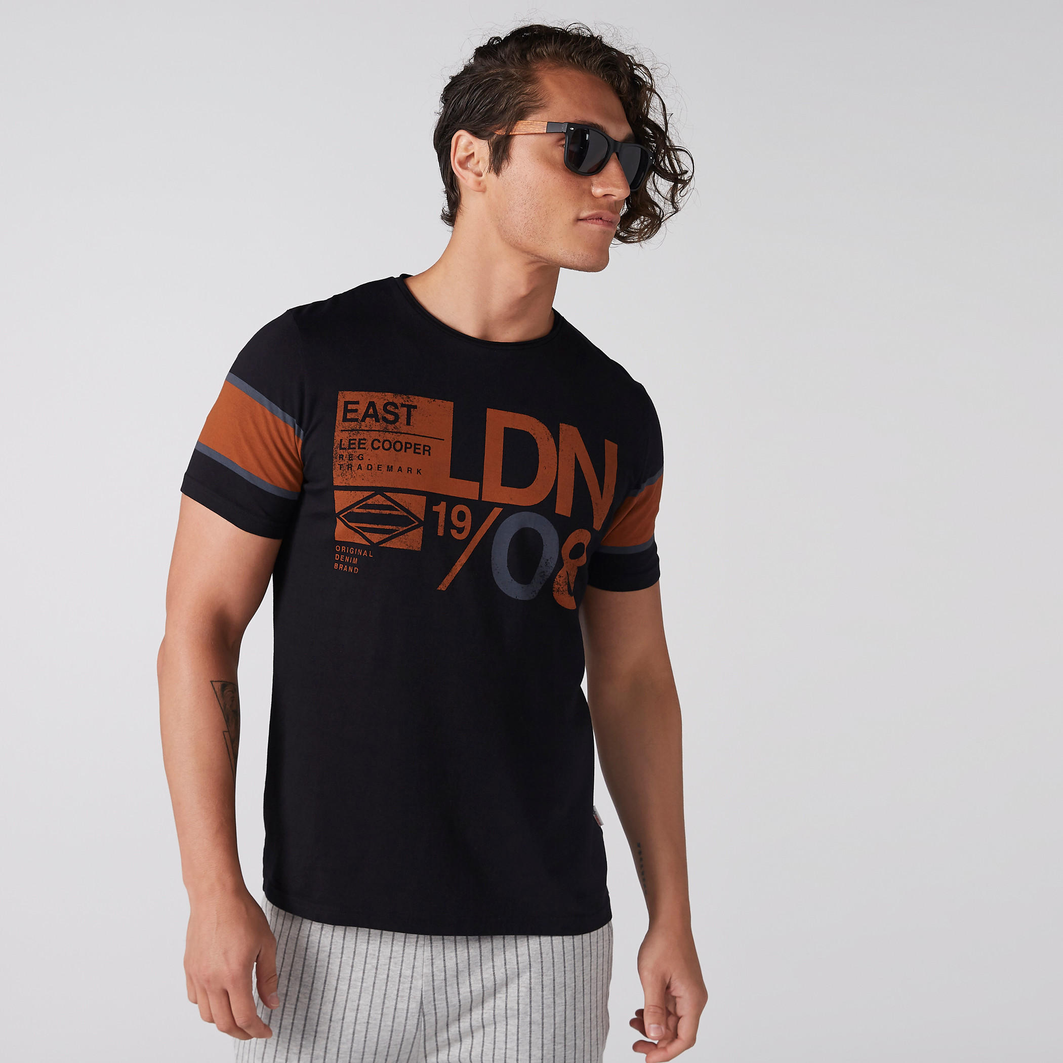 Printed T-Shirt with Crew Neck and Short Sleeves-men-clothing-tshirtsandpolos-tshirts-image-1