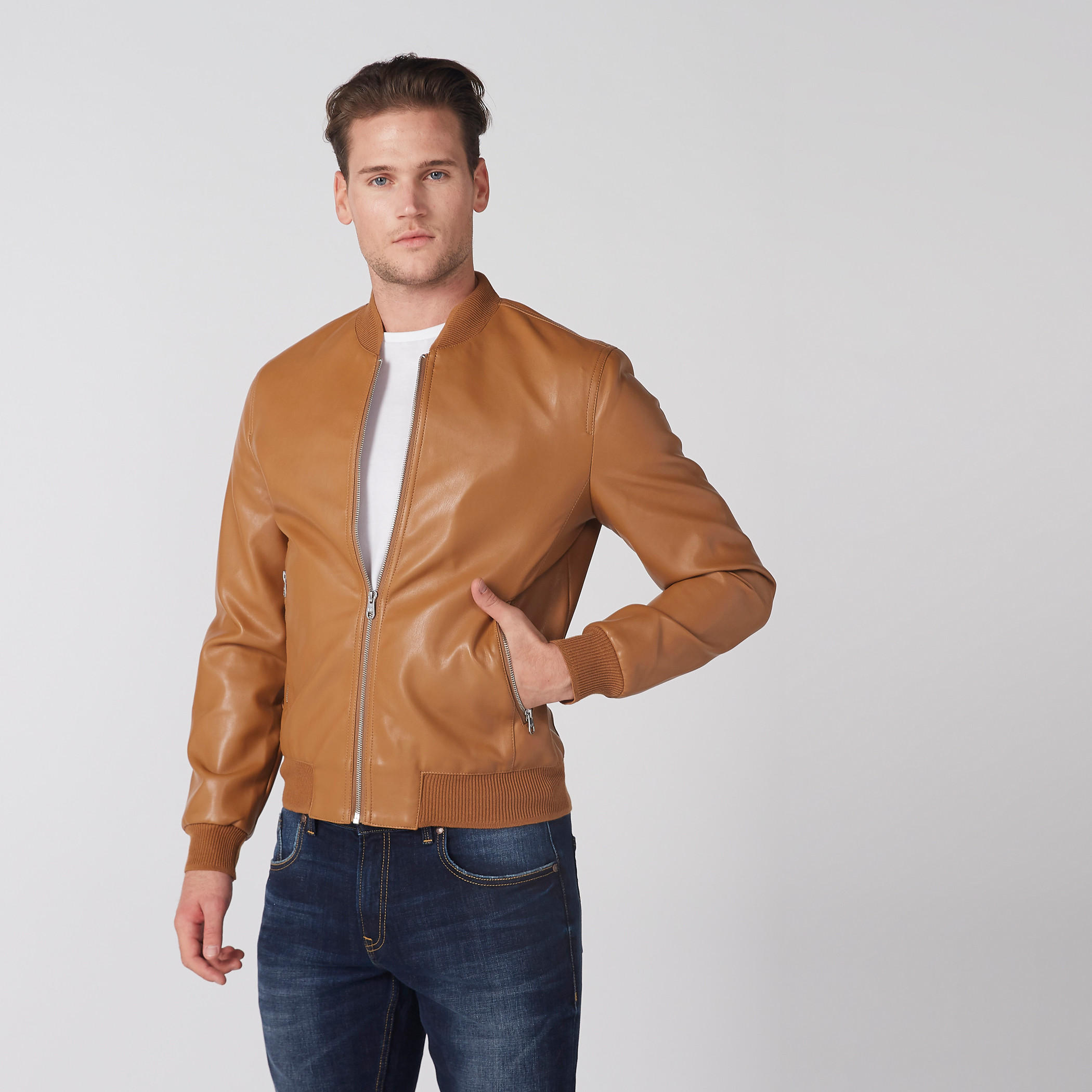 جاكيت بأكمام طويلة وسحّاب إغلاق وجيوب-men-clothing-jacketsandblazers-jackets-image-22